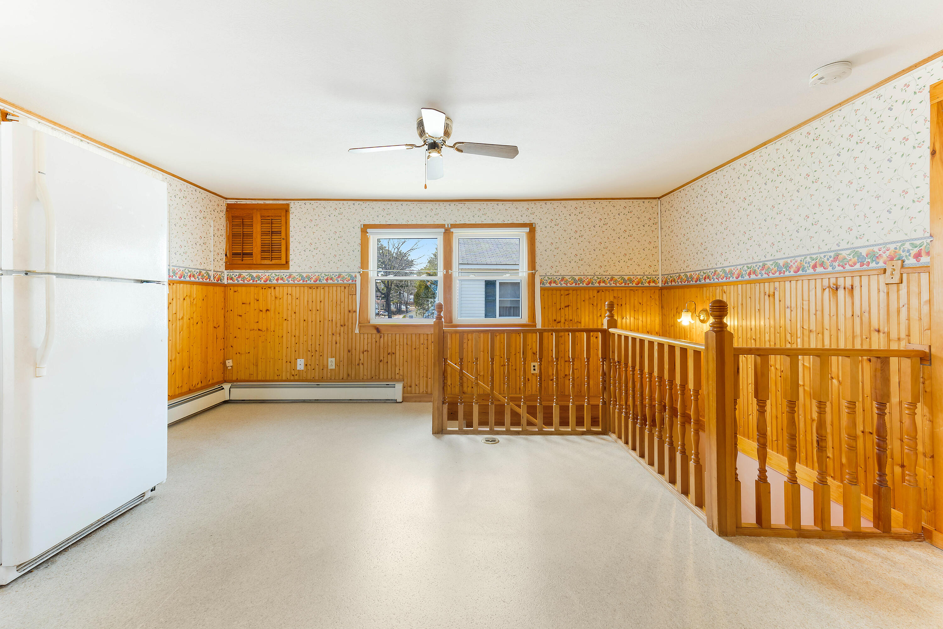 16 Oceanside Avenue E