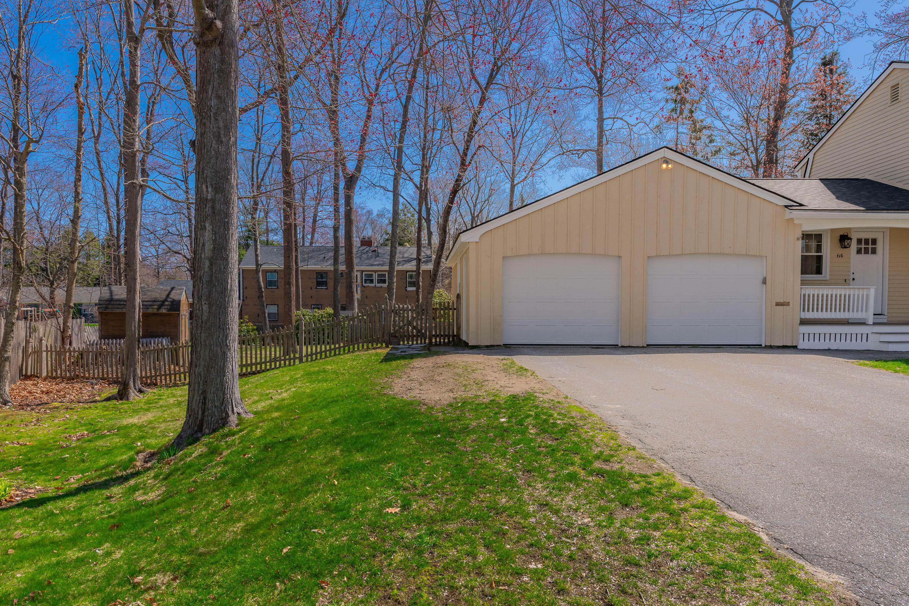 64 Brentwood Road