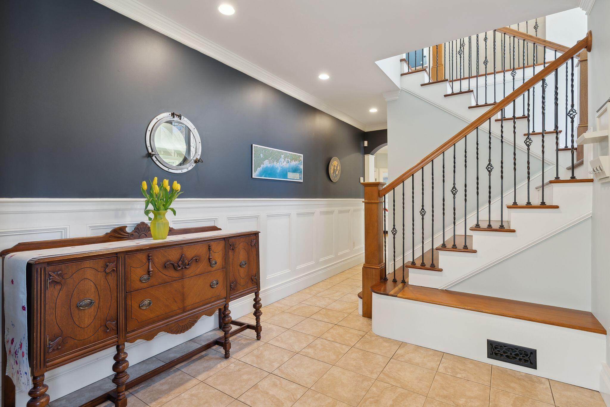 1 Cardinal Lane