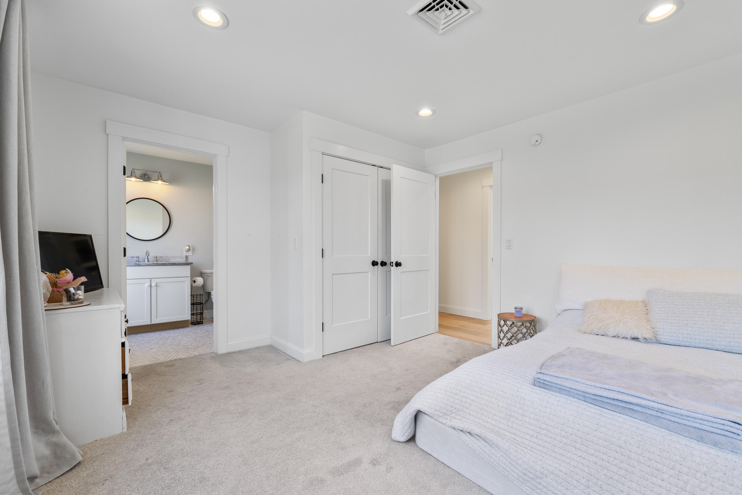 271 River Road