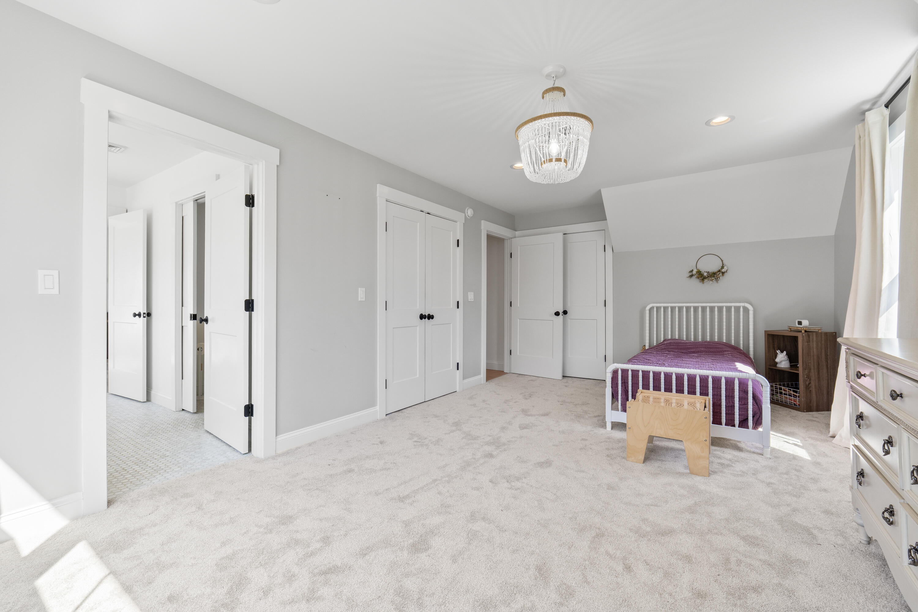 271 River Road
