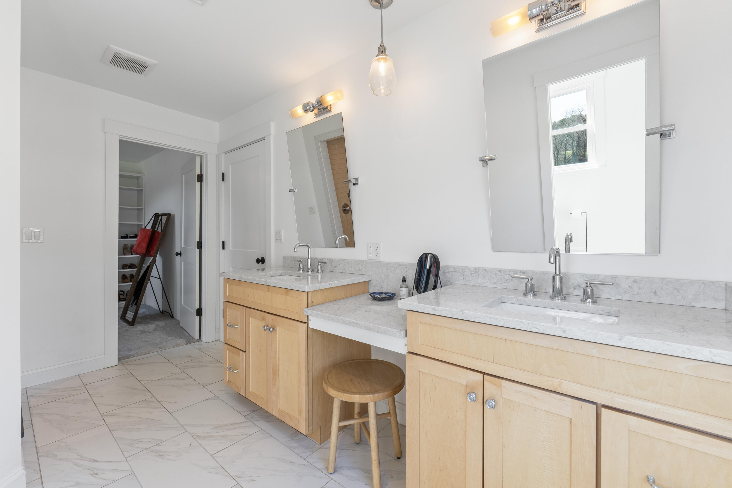271 River Road