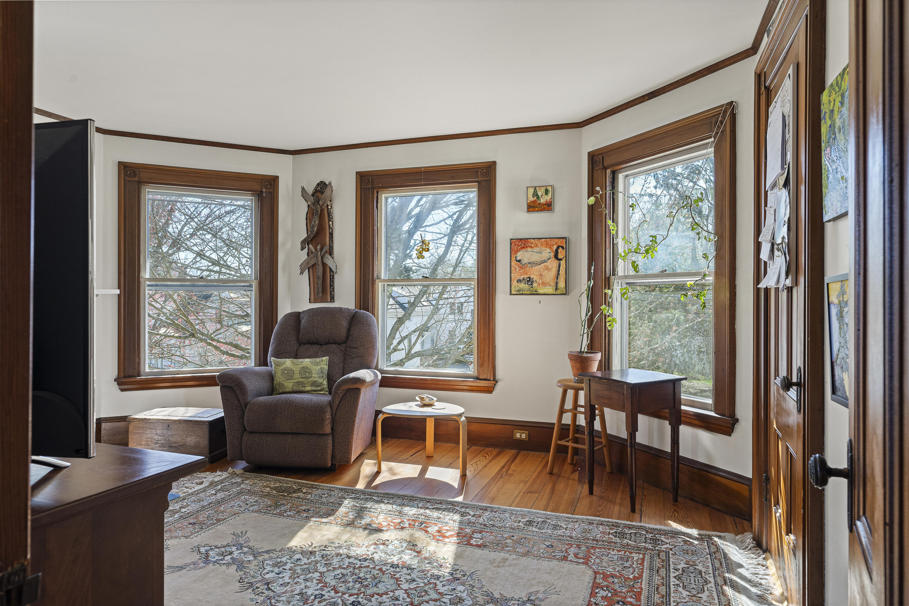 60 East Elm Street