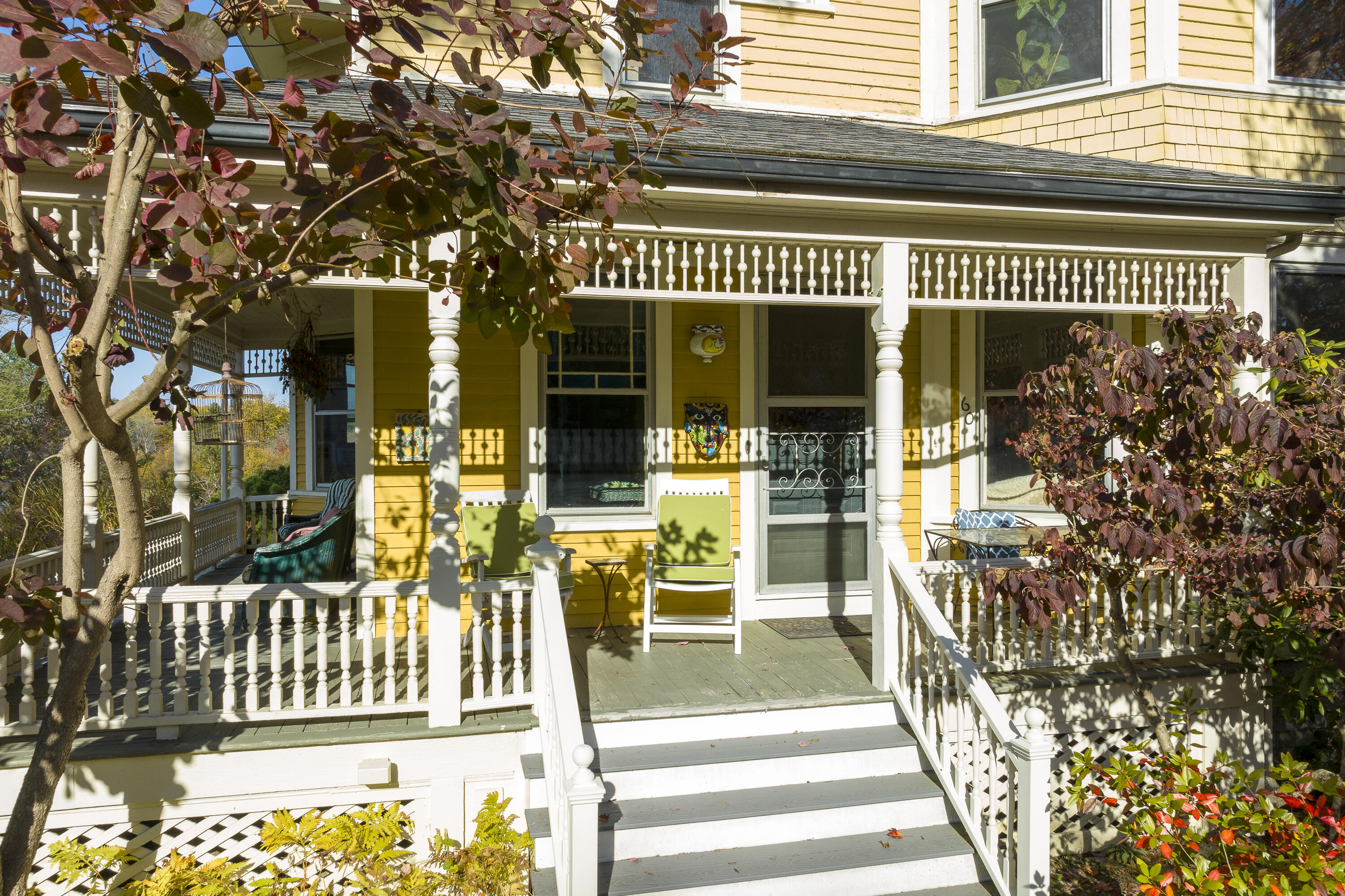60 East Elm Street