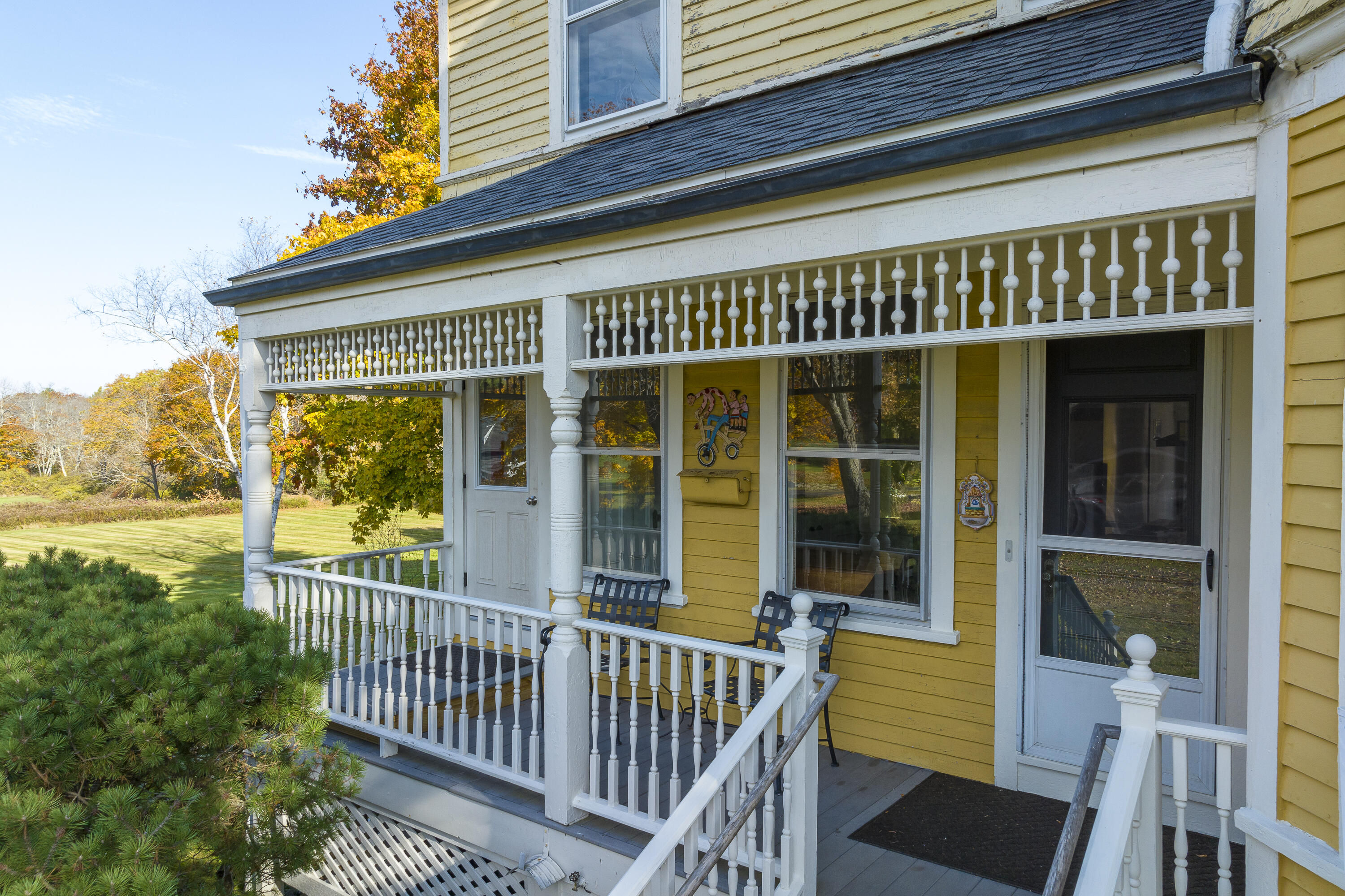 60 East Elm Street