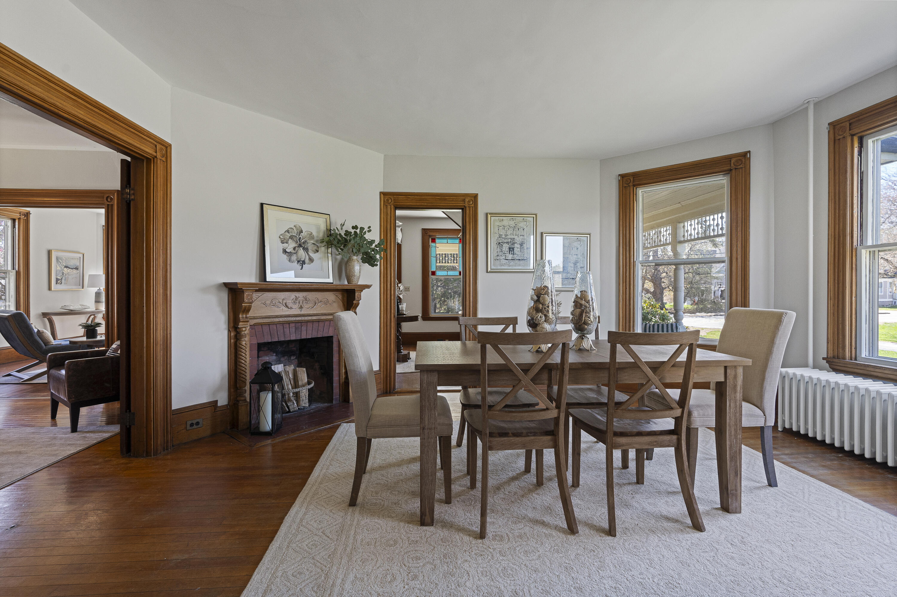 60 East Elm Street