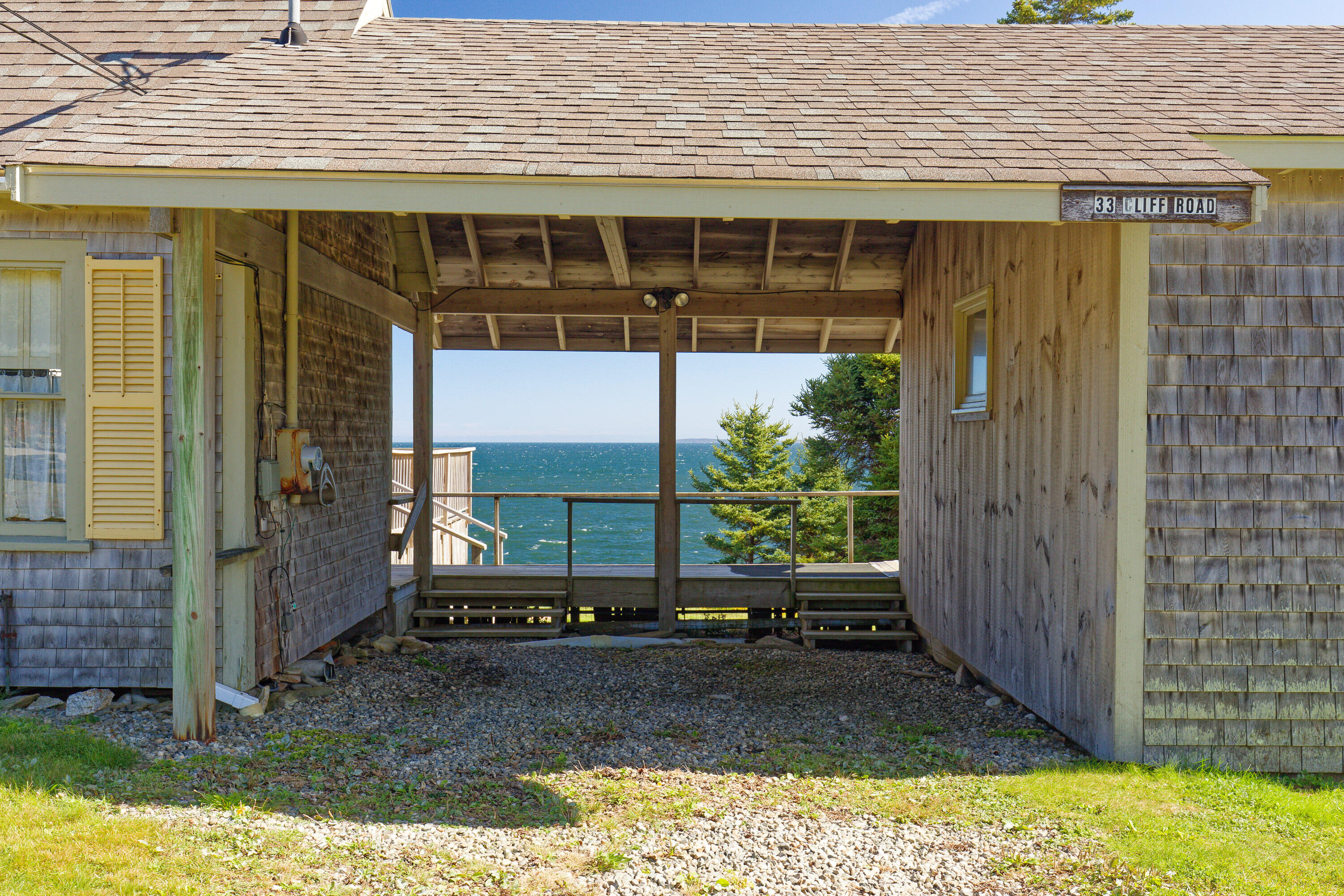 33 Cliff Road