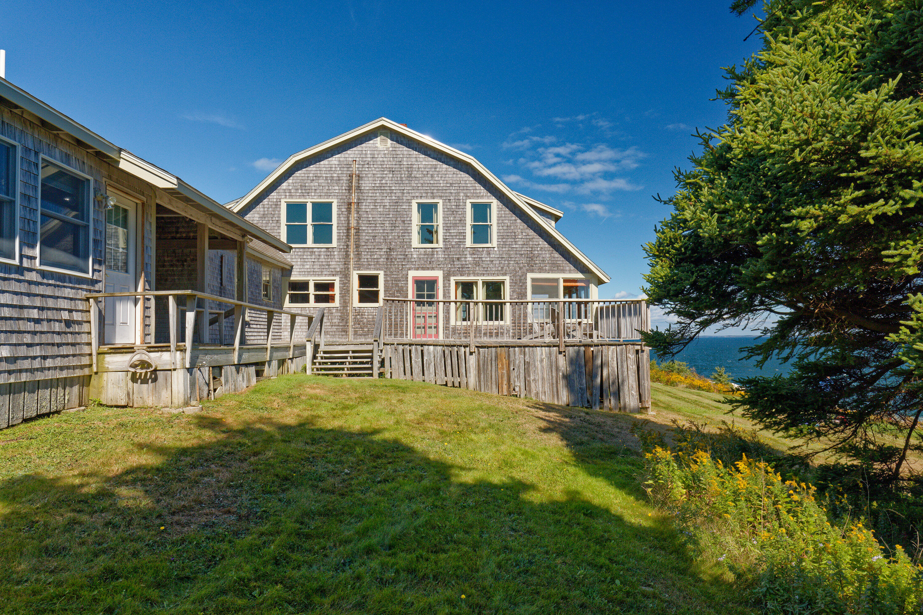 33 Cliff Road