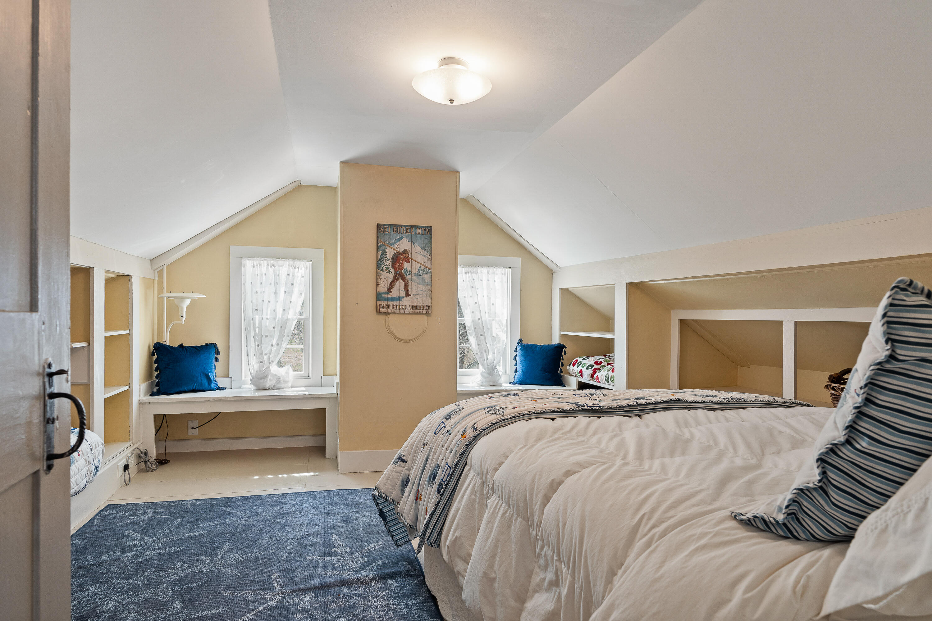 875 N Parish Road