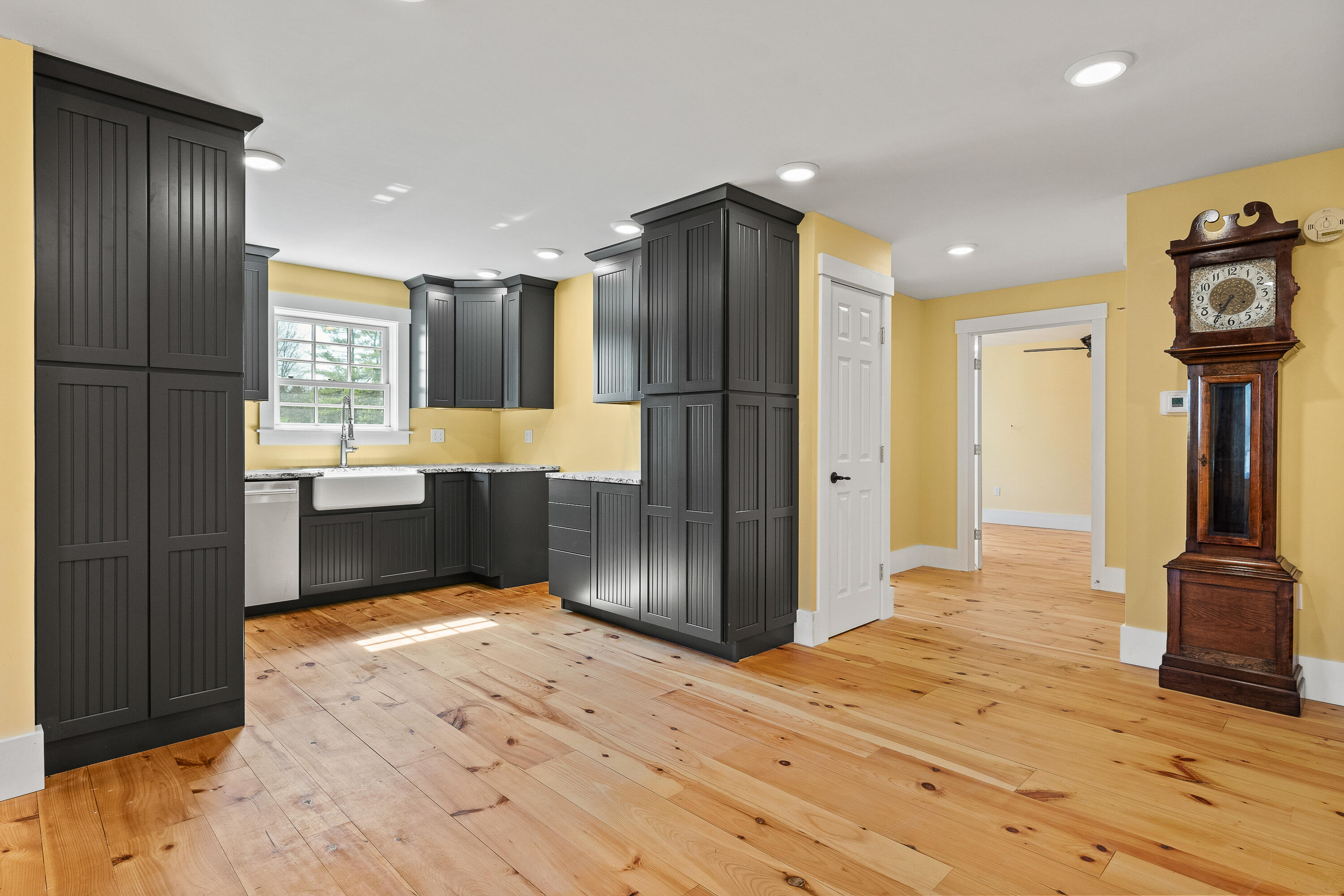 875 N Parish Road