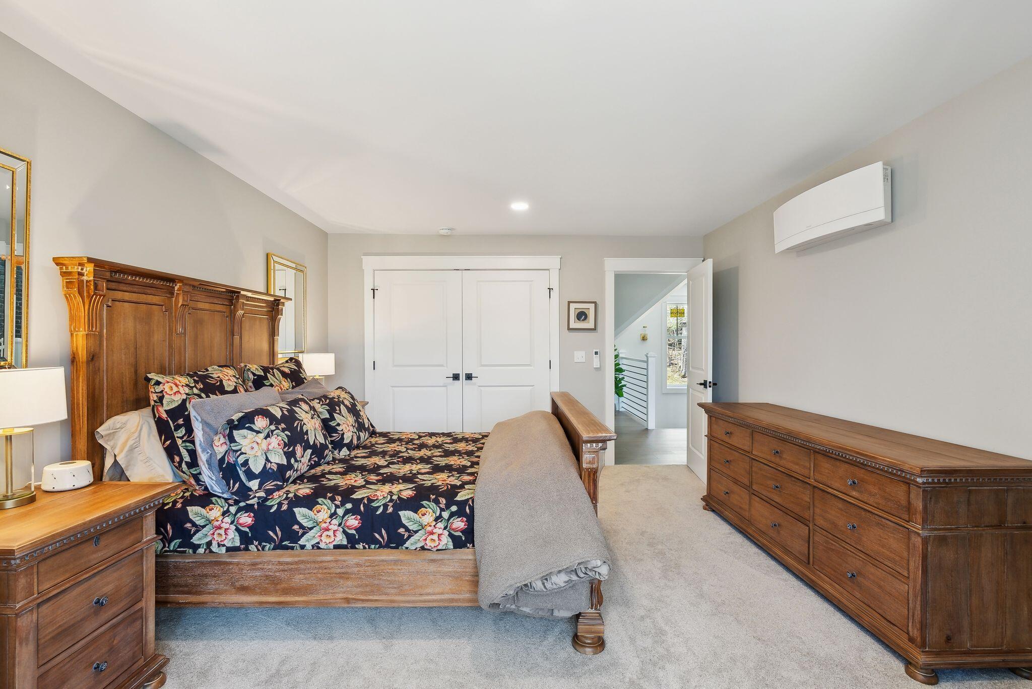 239 Hunter Way