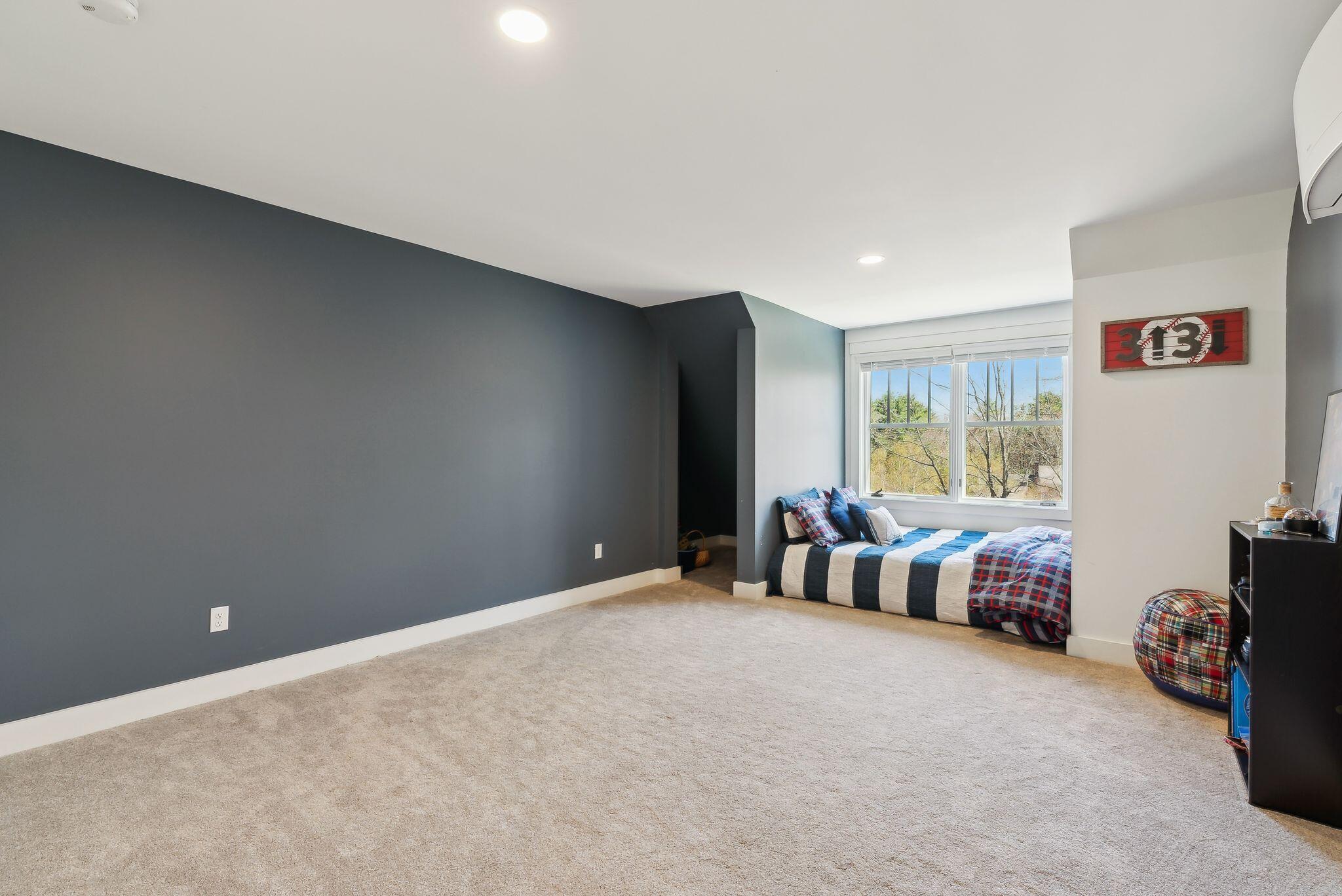 239 Hunter Way