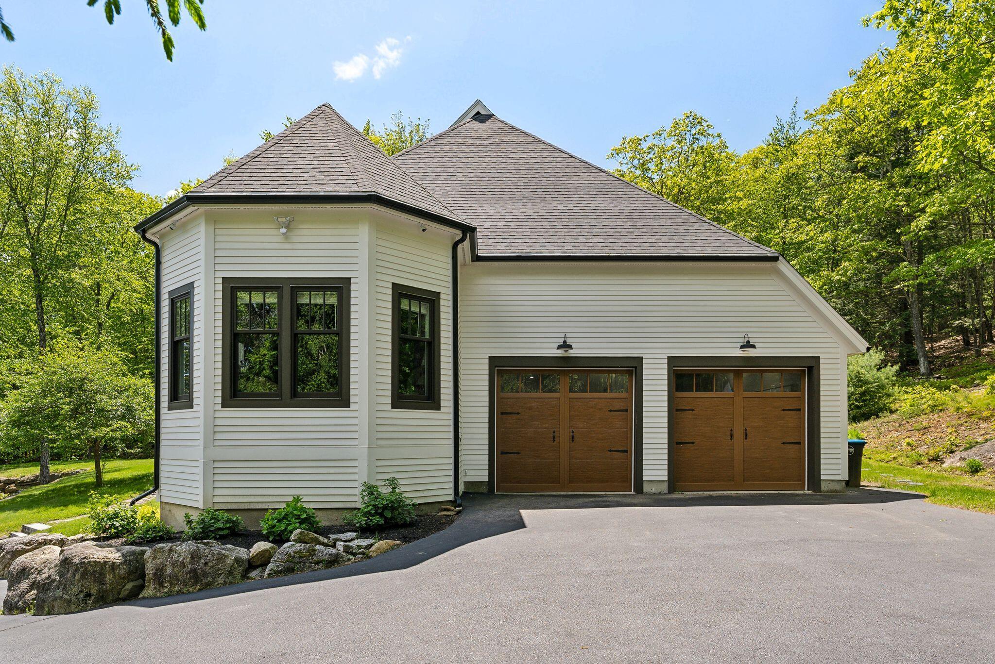 239 Hunter Way