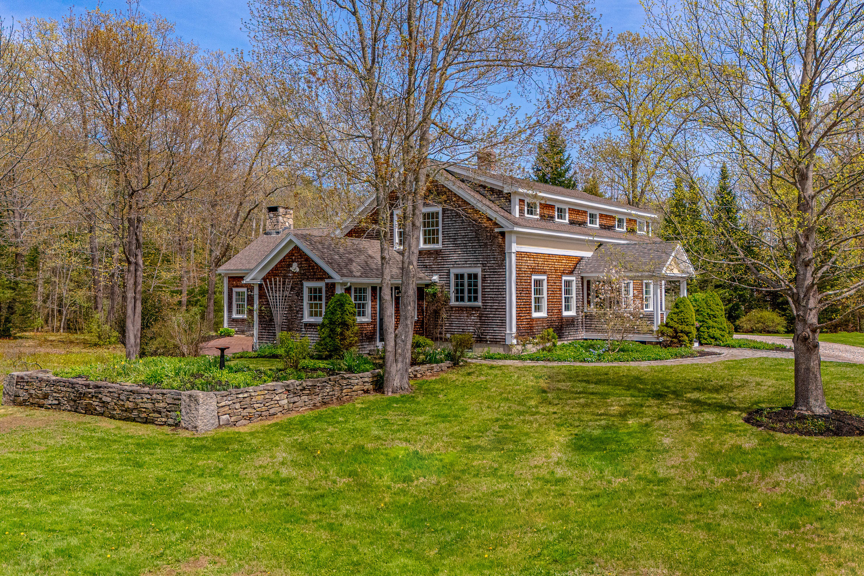 154 S Freeport Road