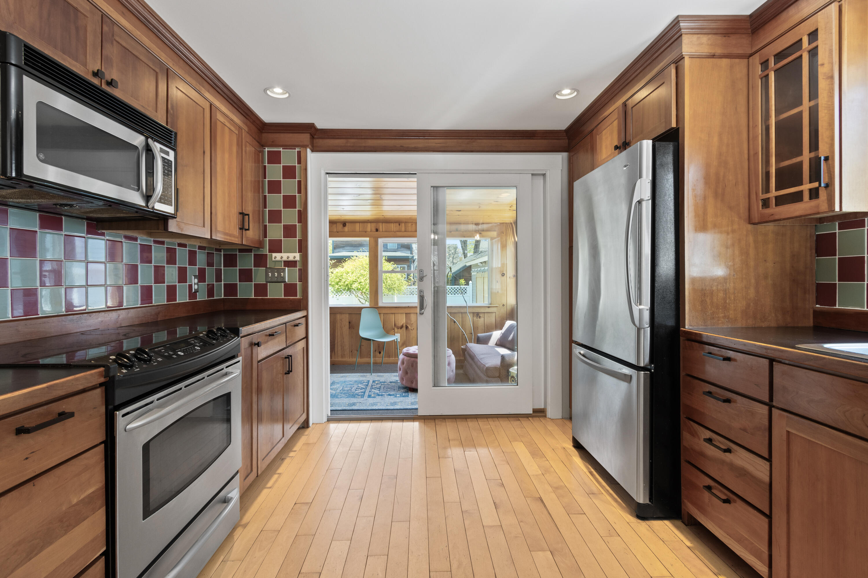 85 Columbia Road