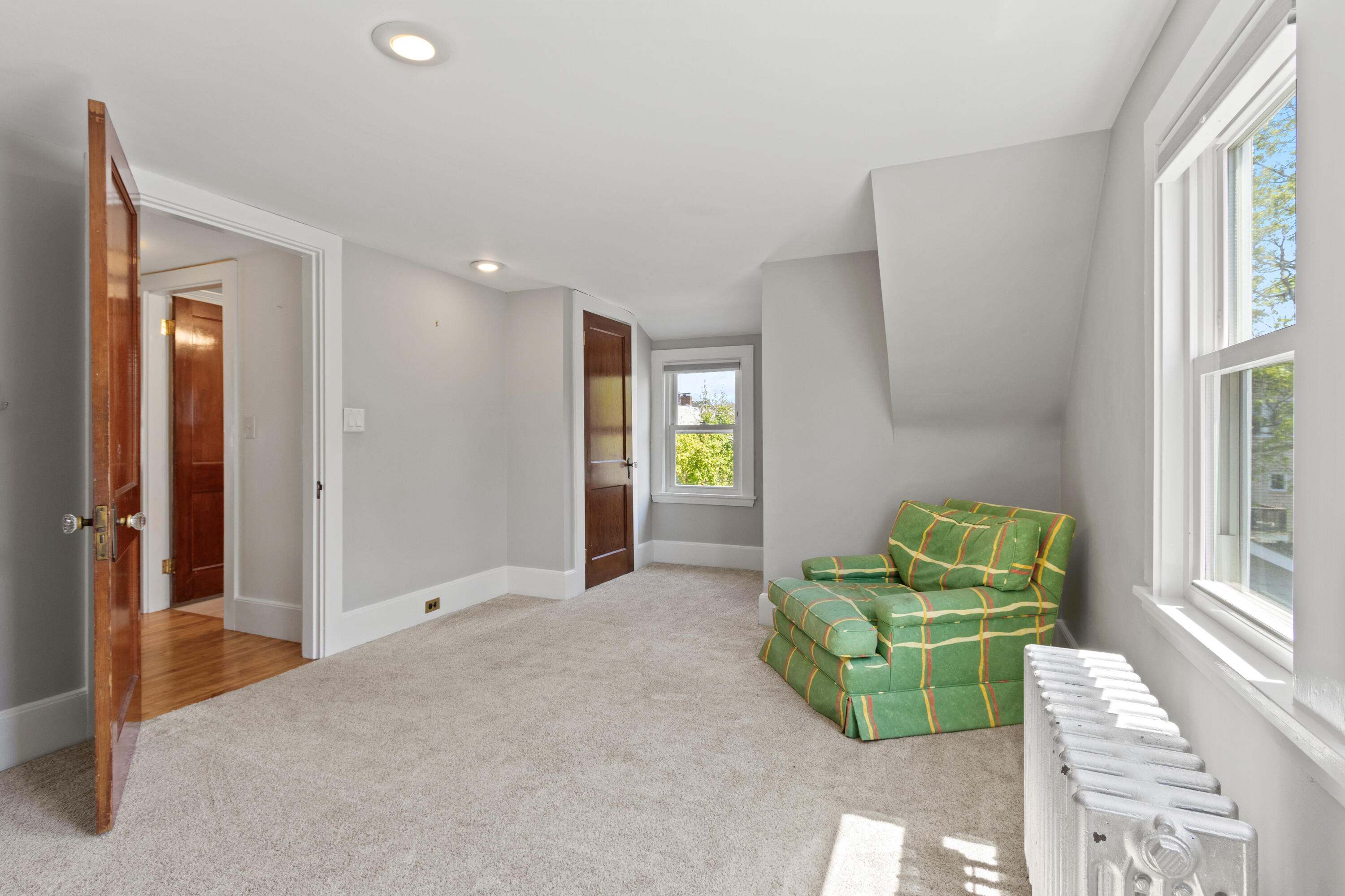 85 Columbia Road