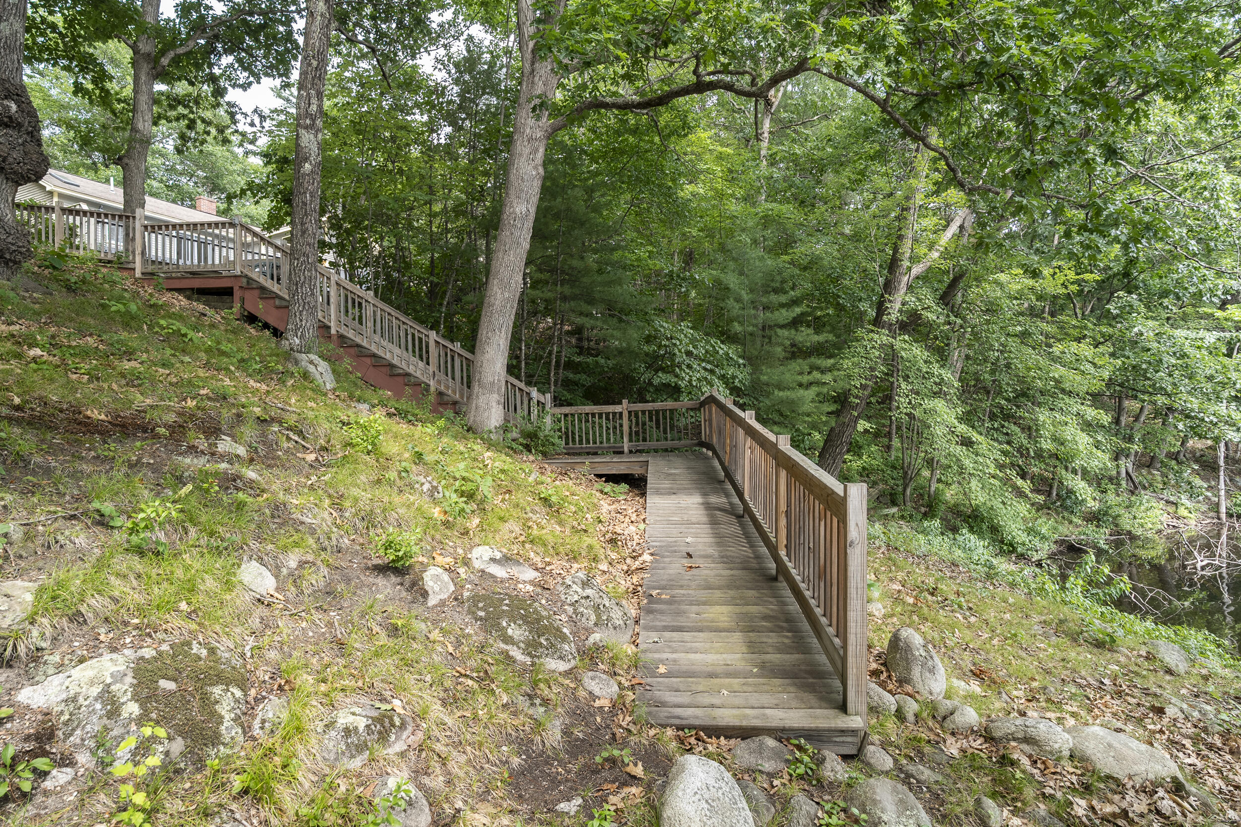 16 Gin Mill Lane