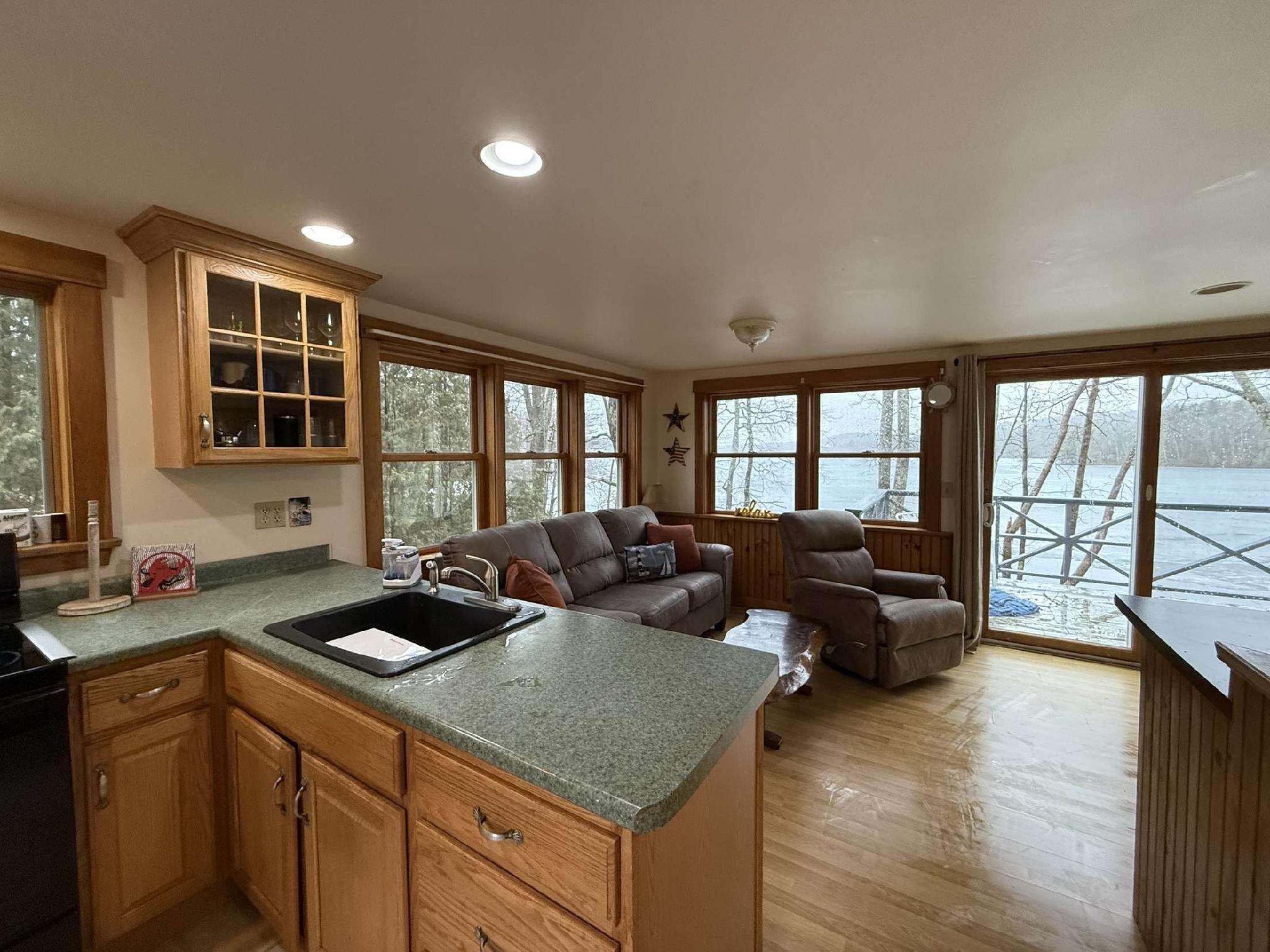 102 Hills Point