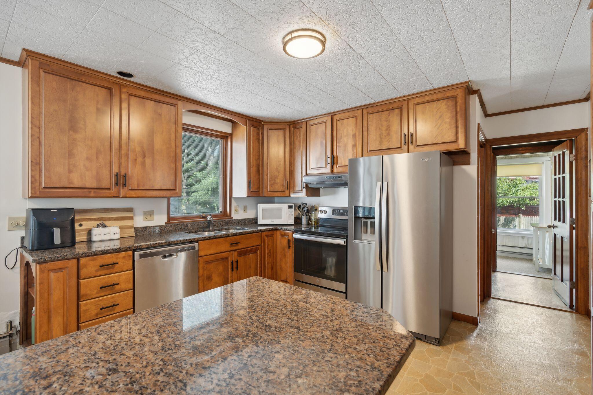23-25 Deerfield Road