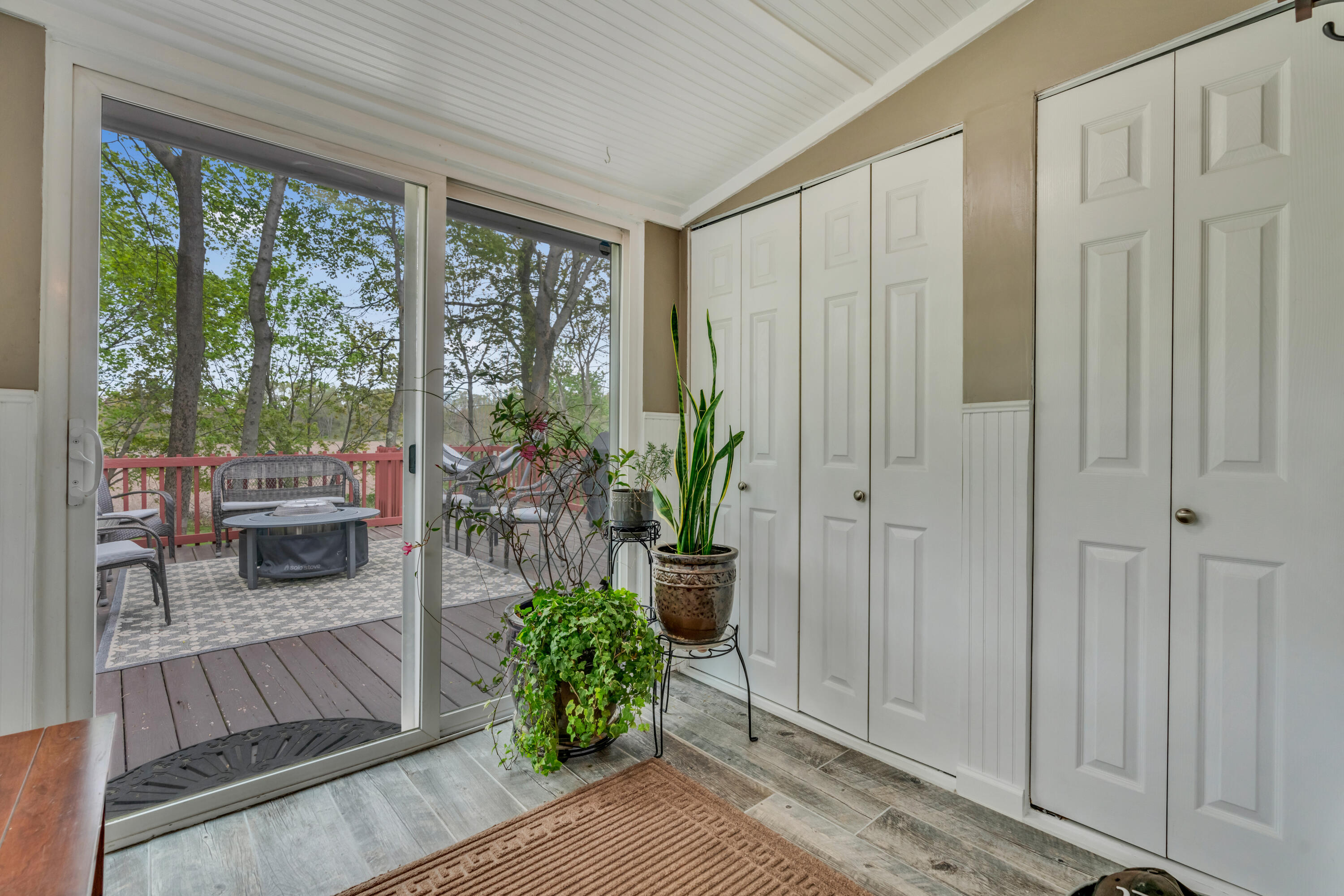 49 Longfellow Drive