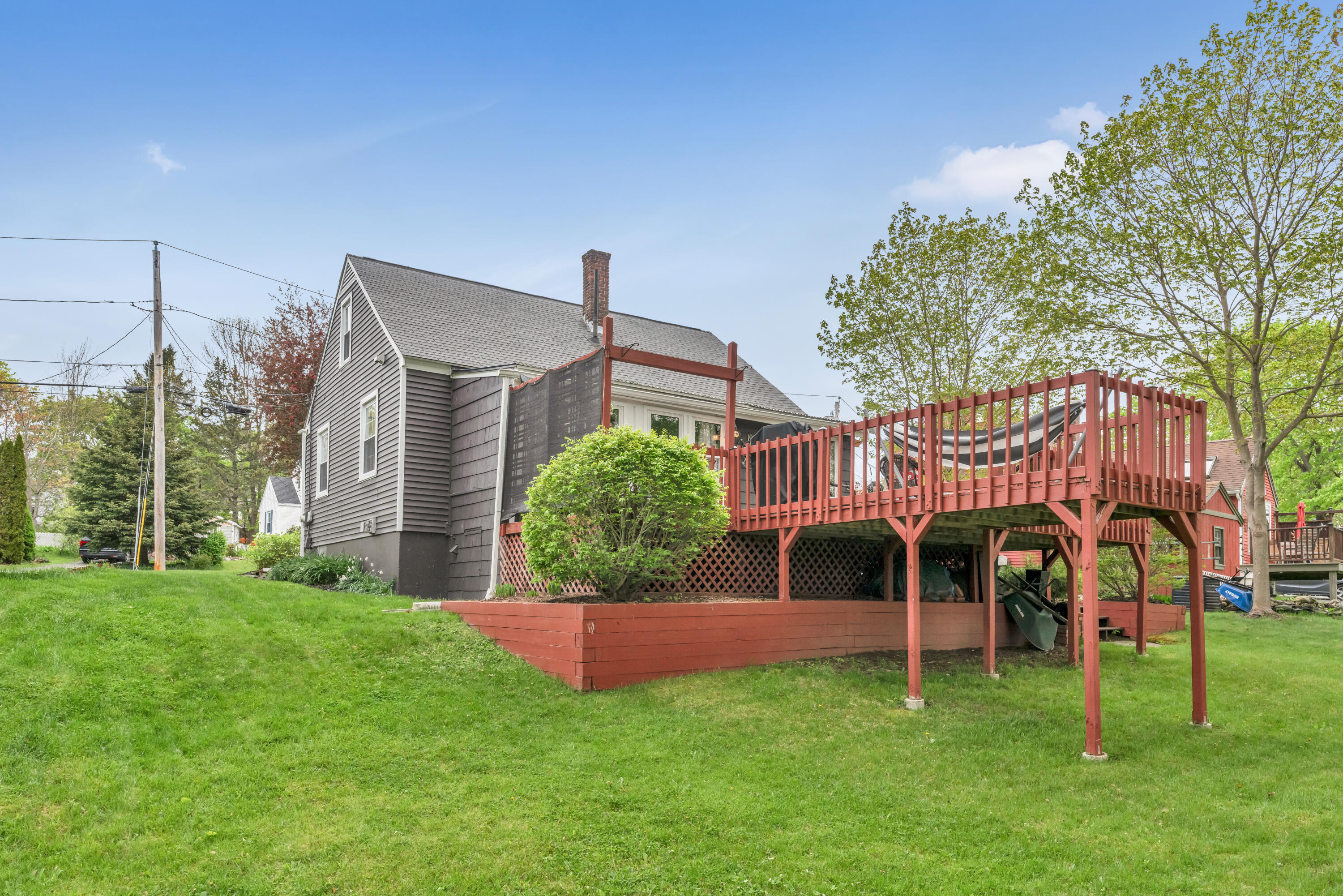49 Longfellow Drive