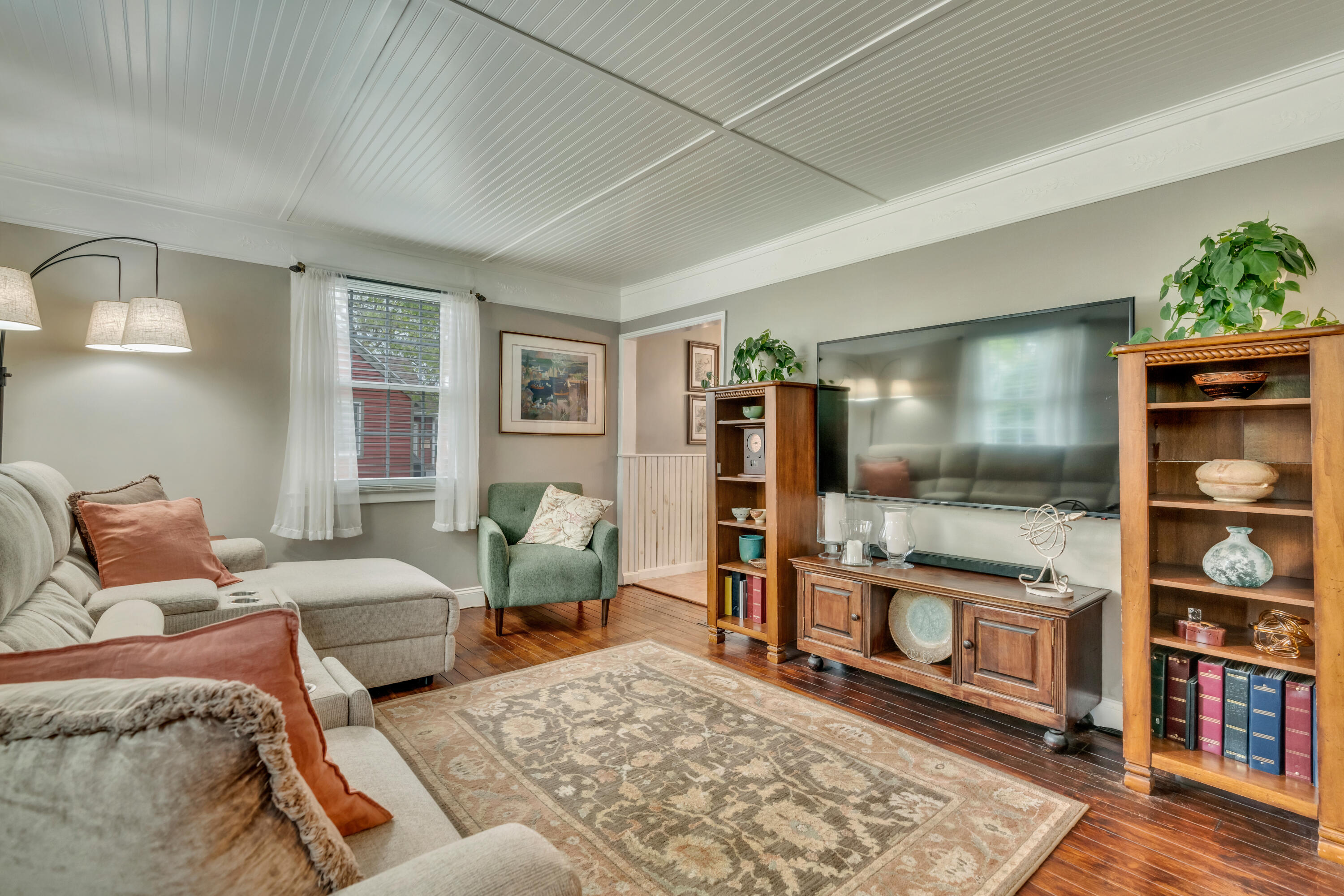 49 Longfellow Drive