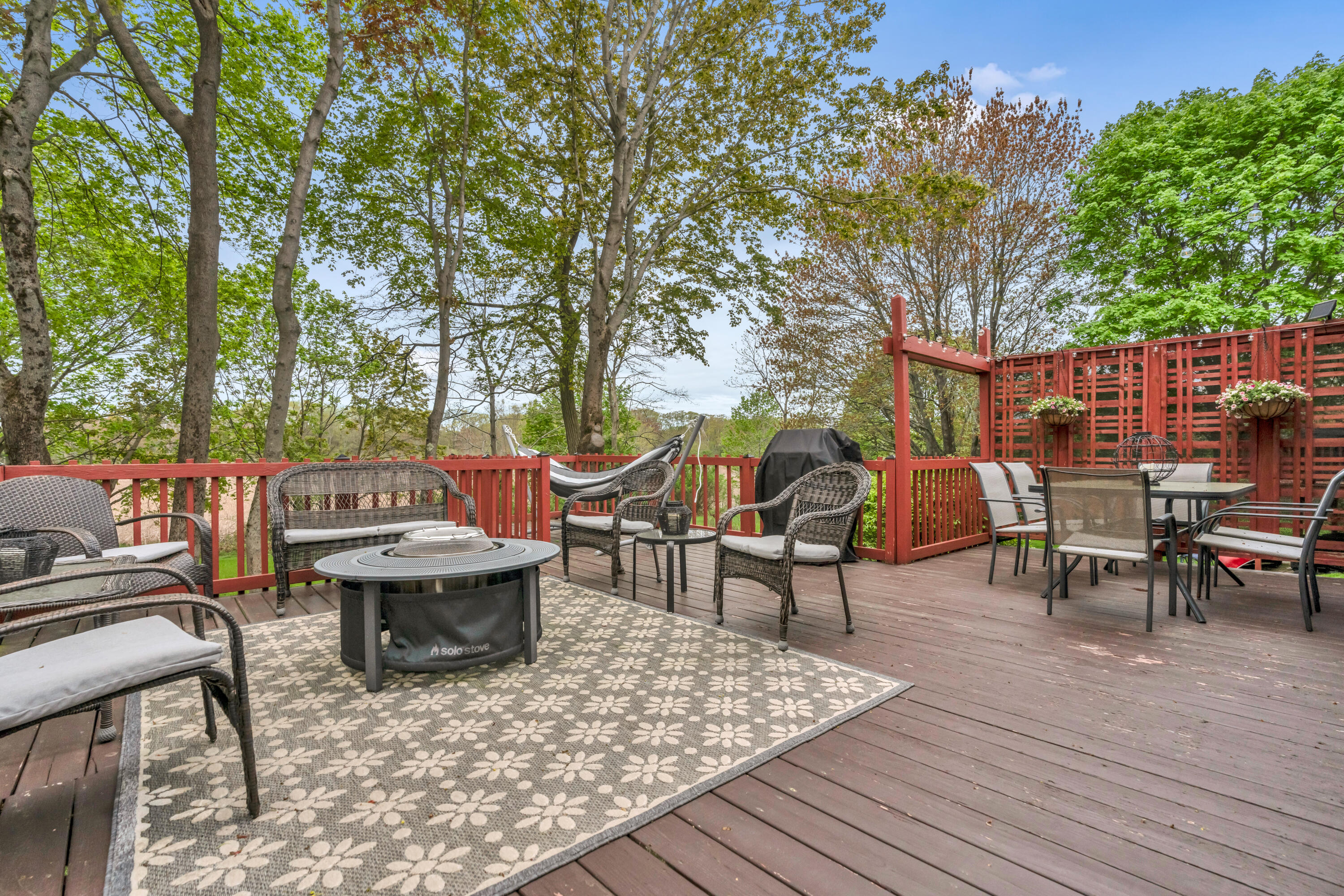 49 Longfellow Drive