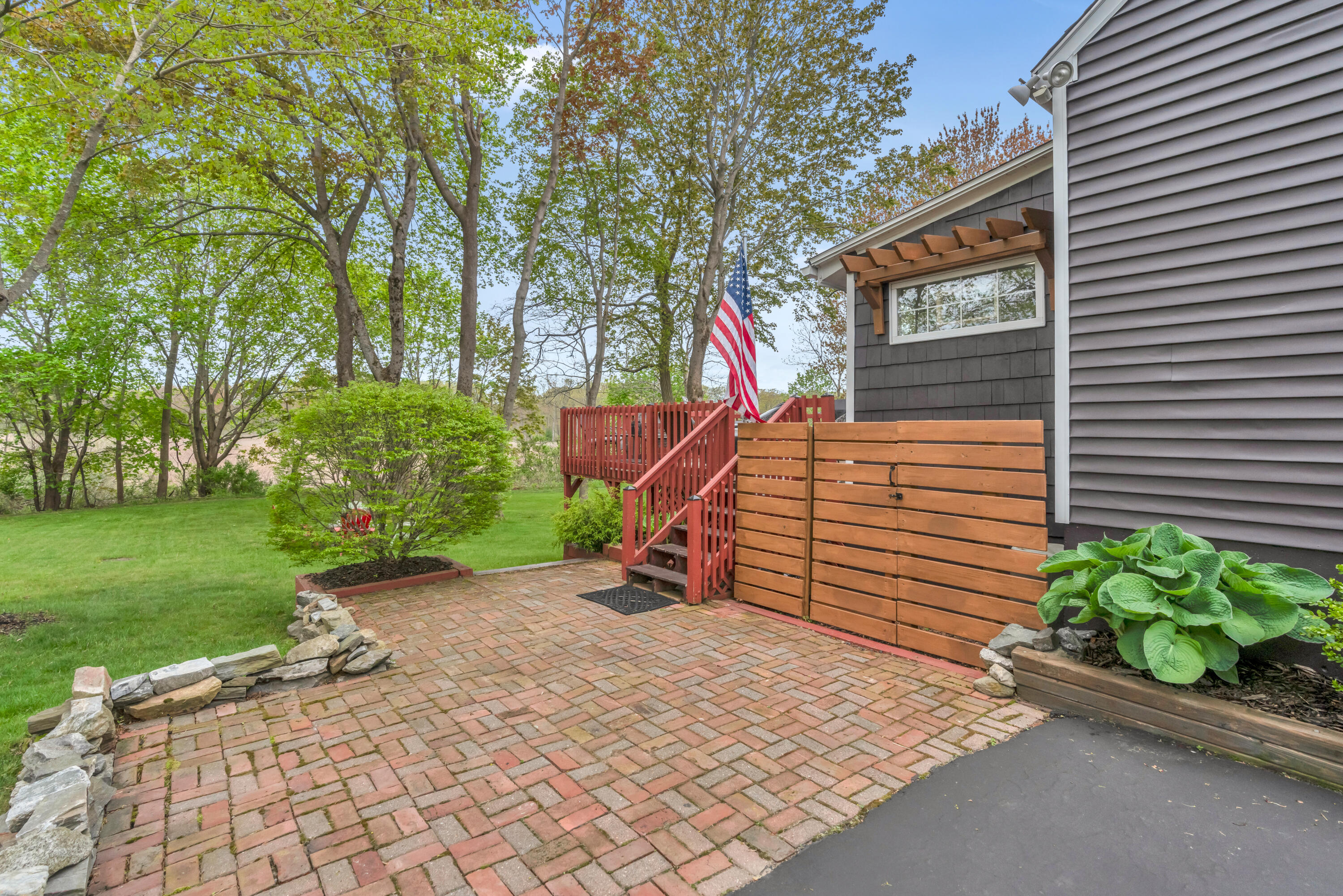 49 Longfellow Drive