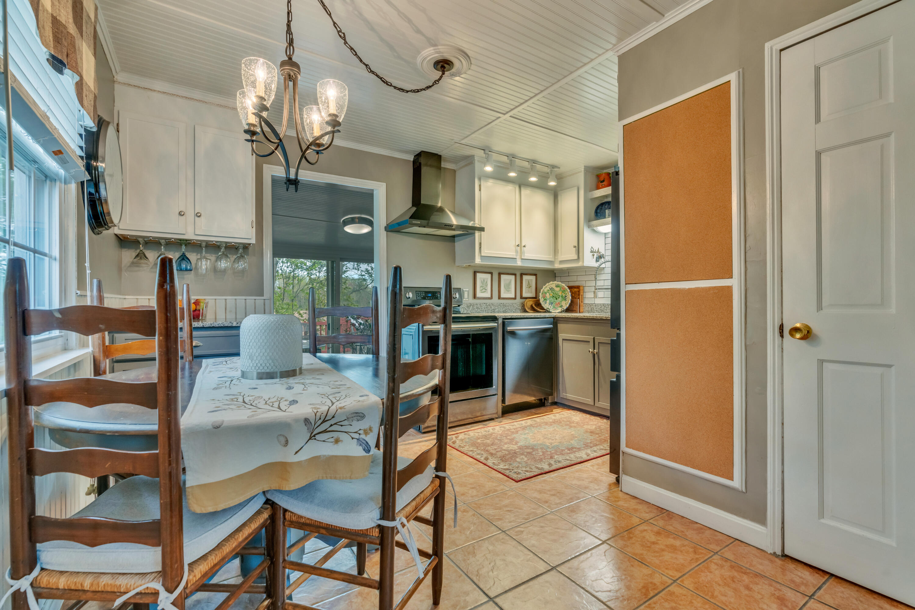 49 Longfellow Drive