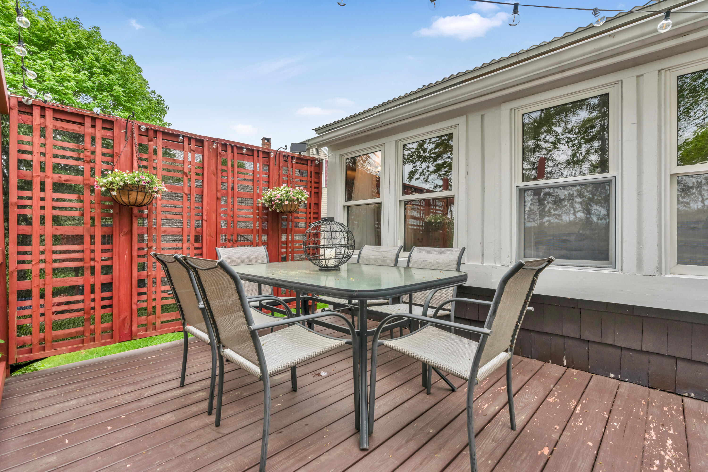 49 Longfellow Drive