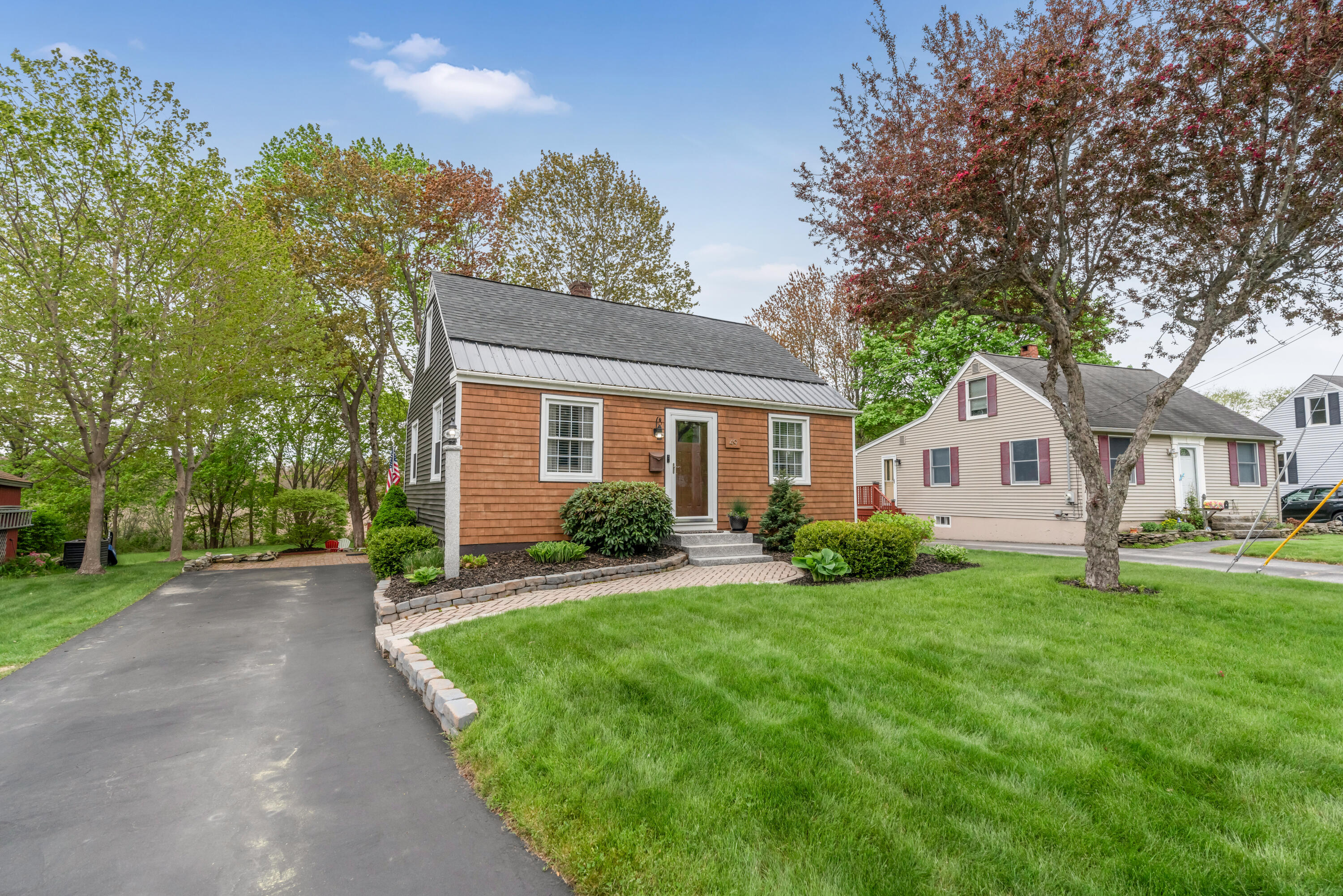 49 Longfellow Drive