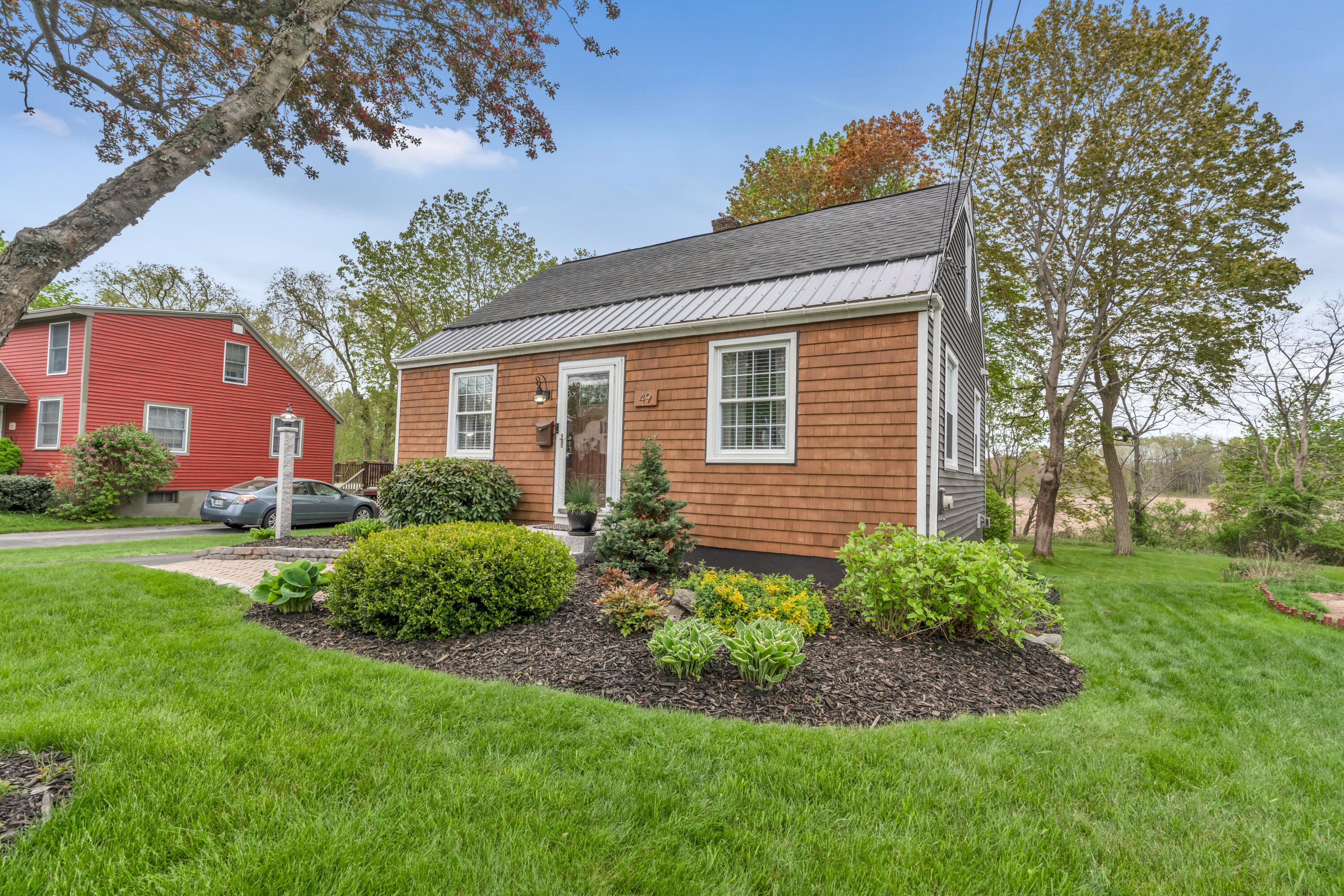 49 Longfellow Drive