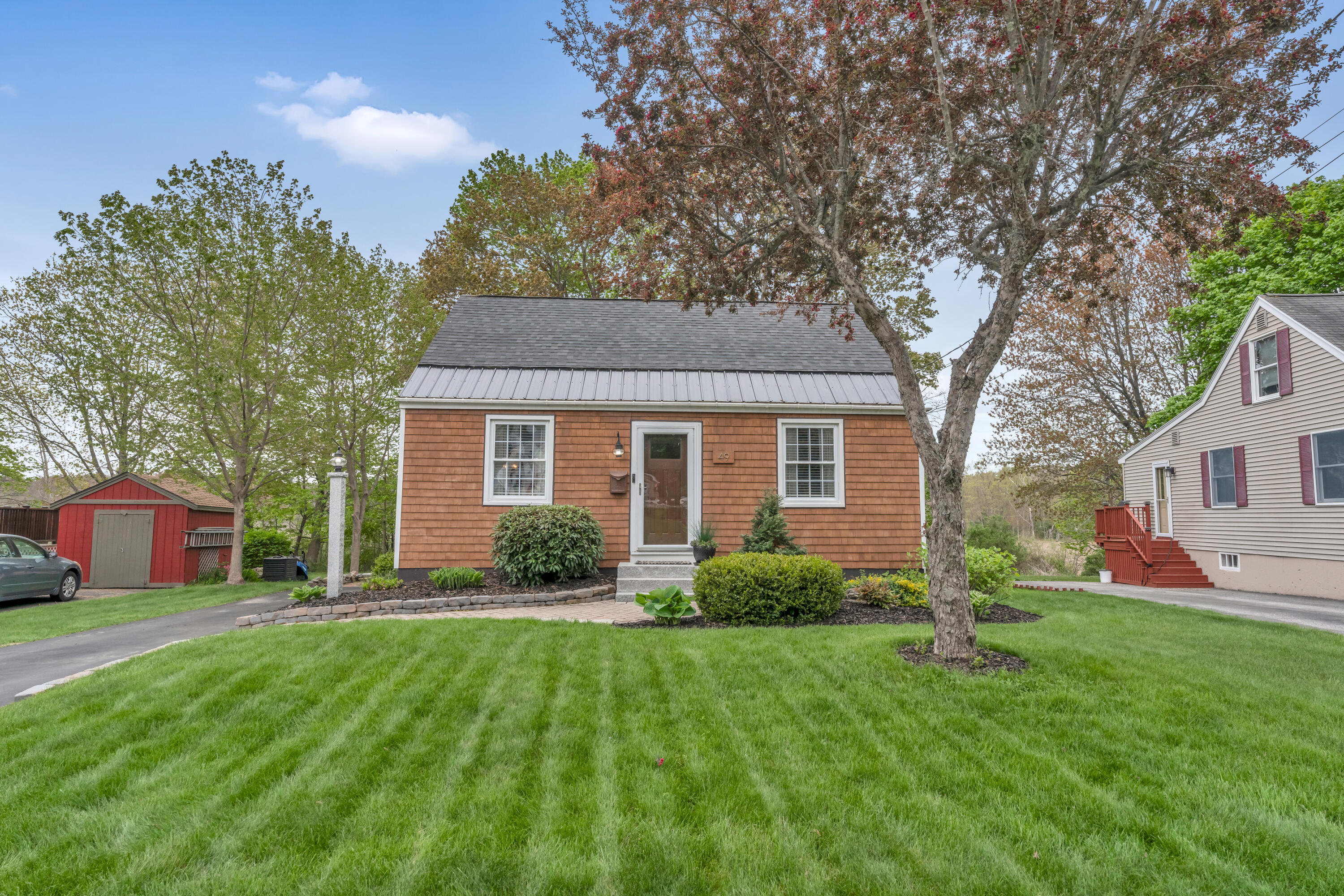 49 Longfellow Drive