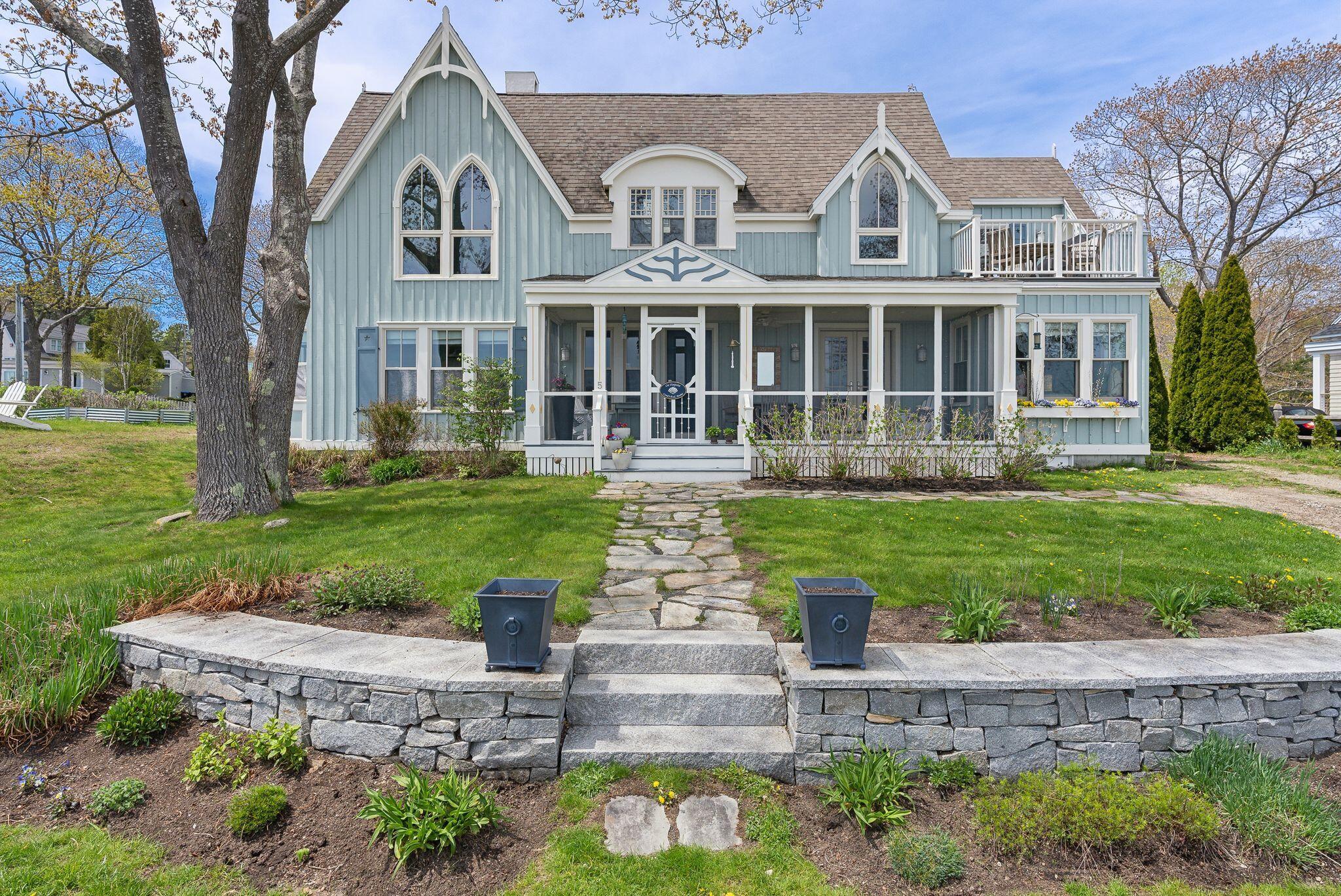 5 Brooks Street