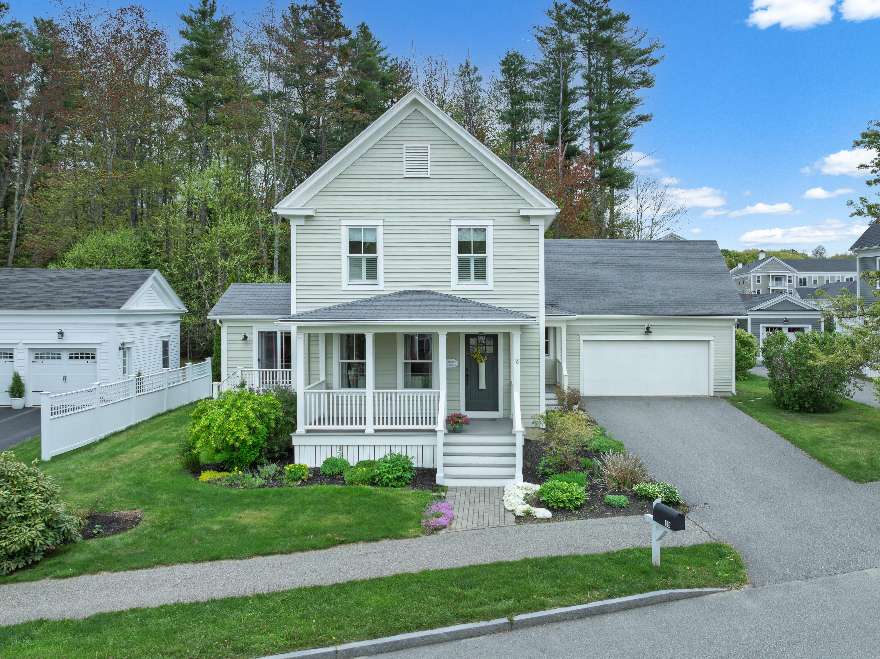 18 Ballantyne Drive