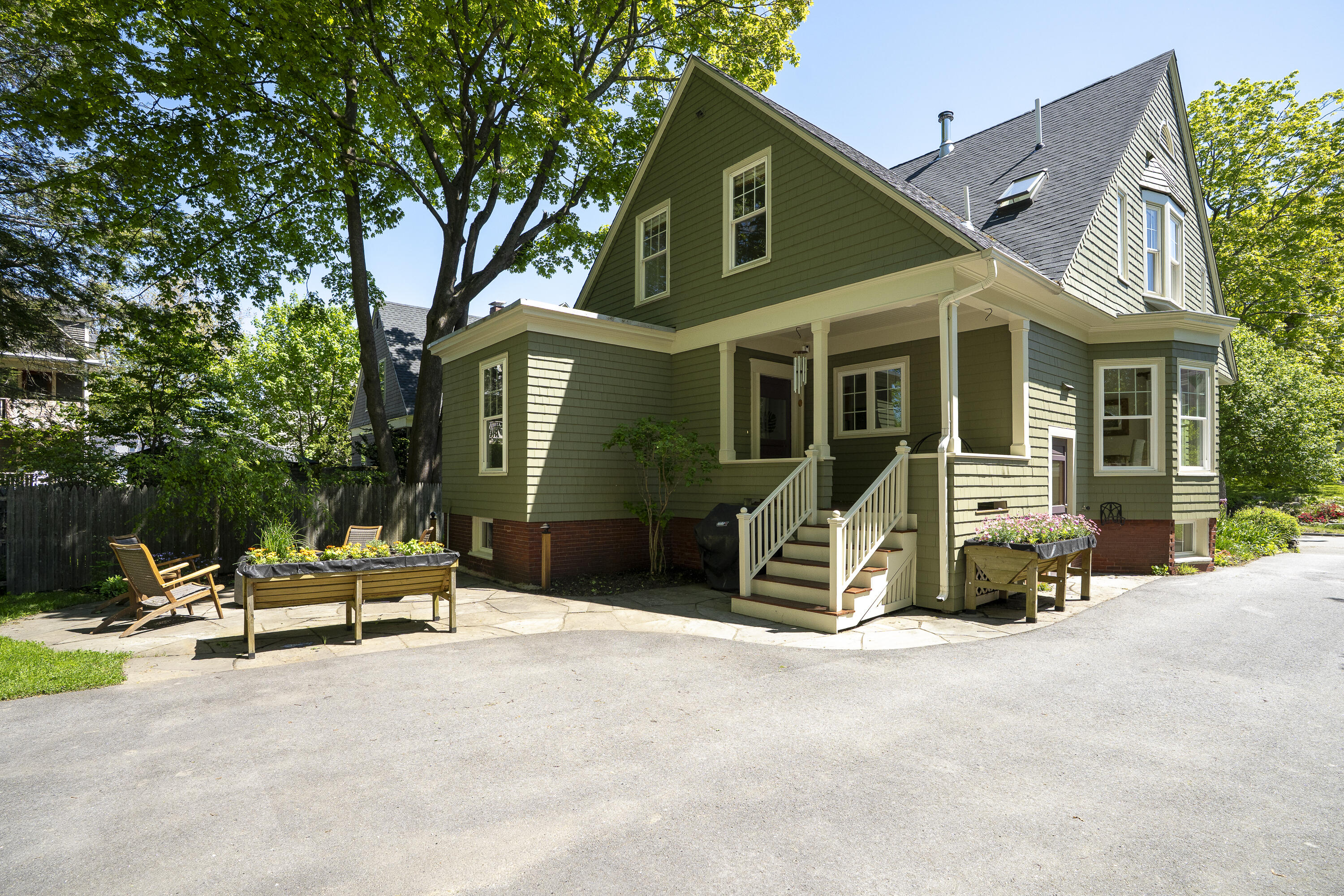 34 Glenwood Avenue