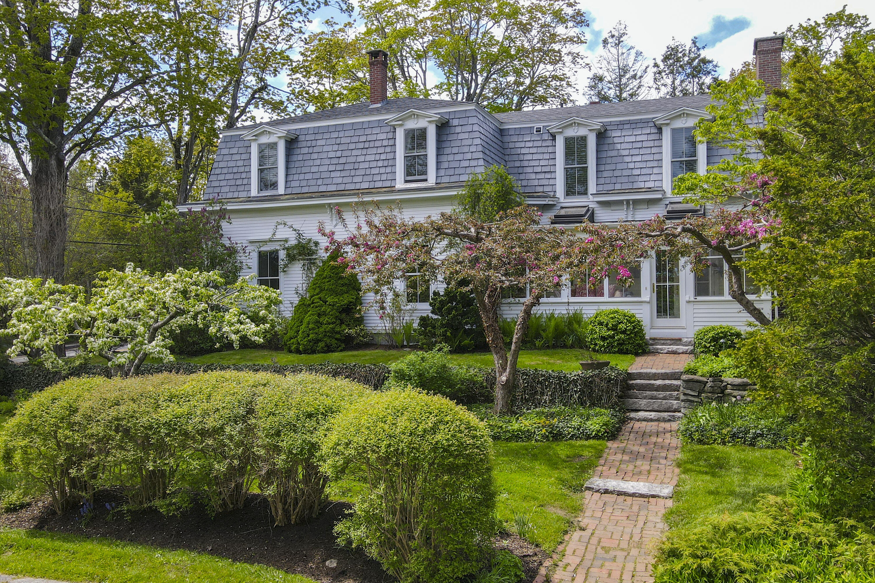 37 Mountain Street