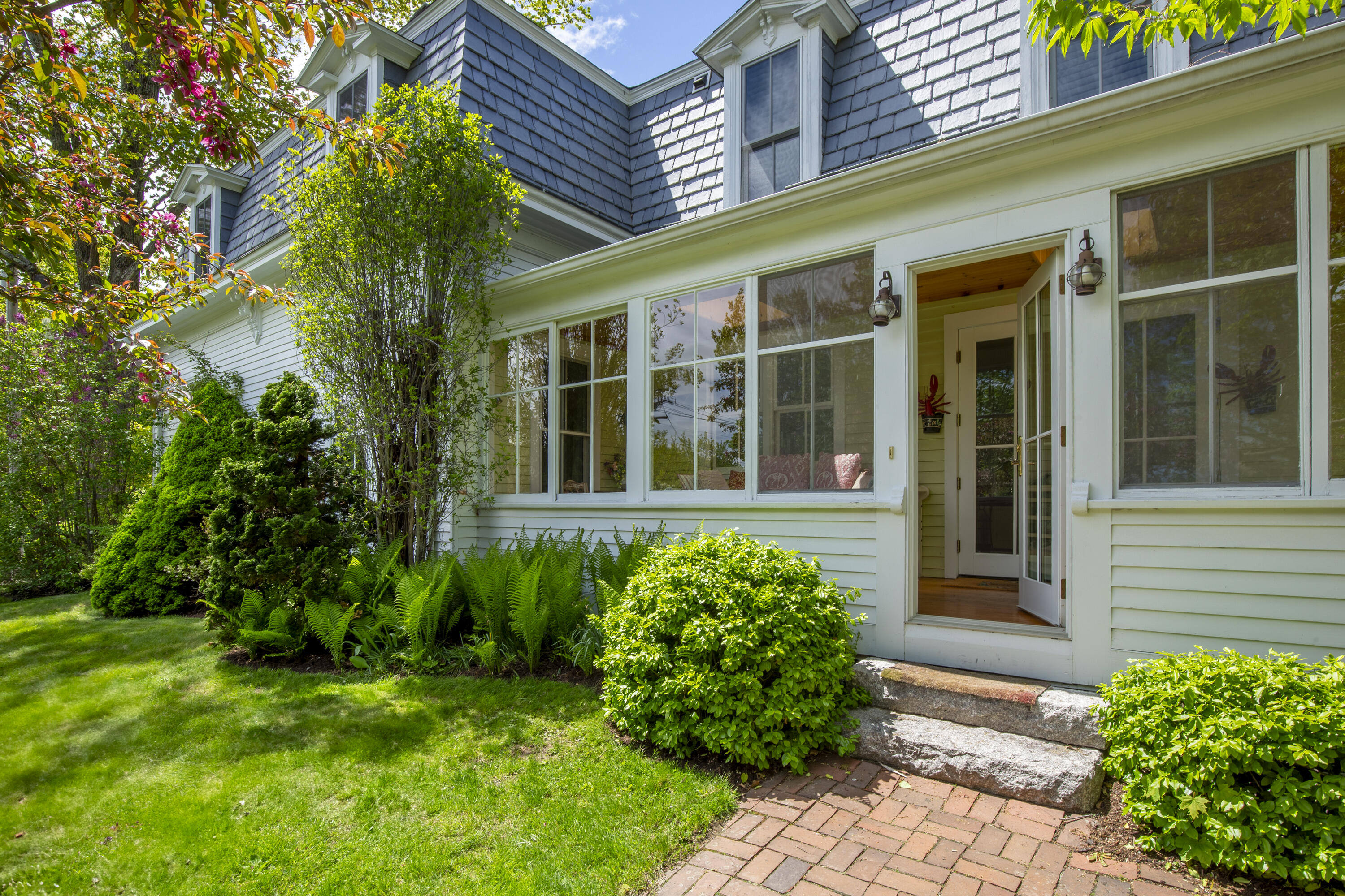 37 Mountain Street