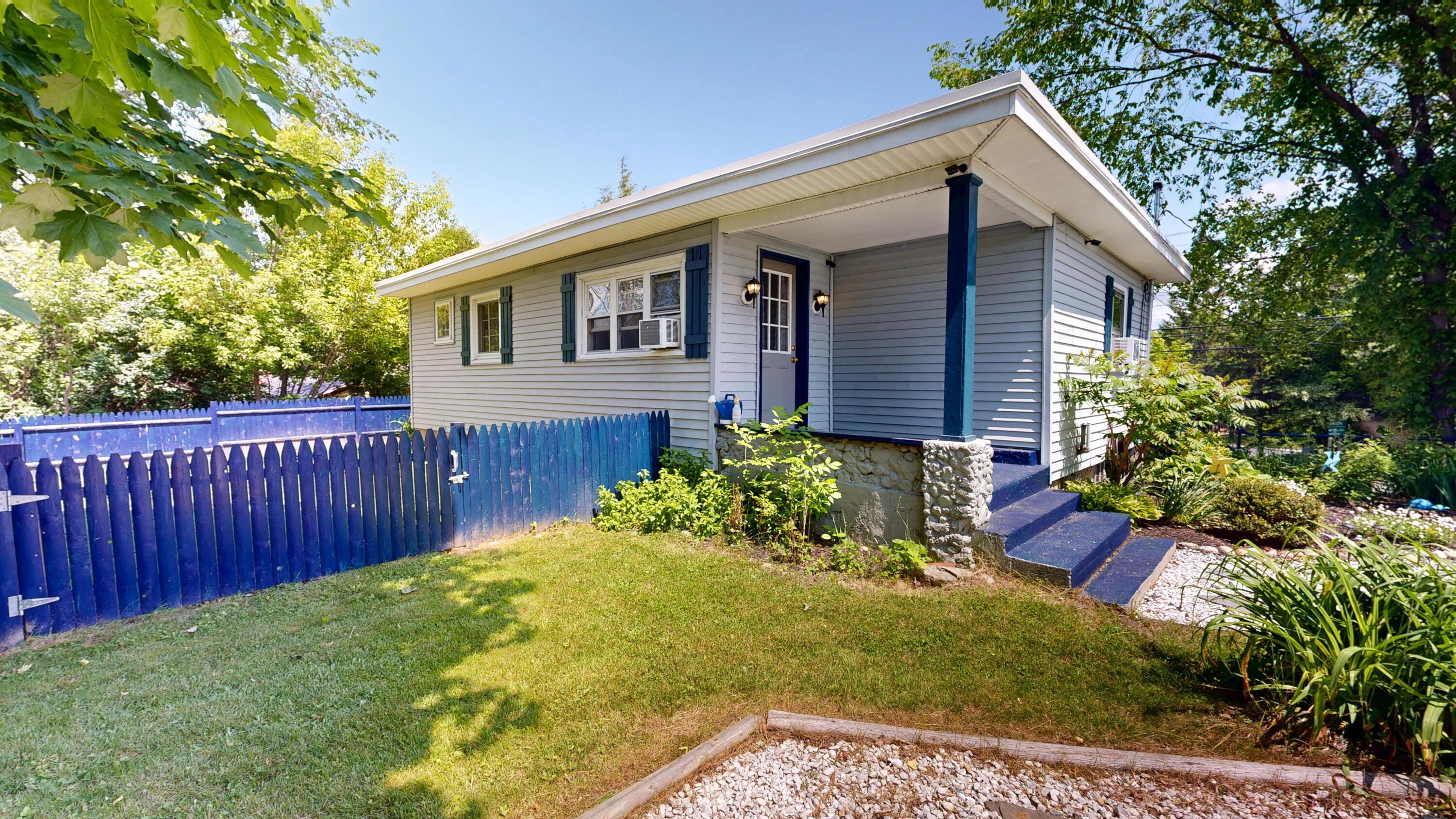 533 Pleasant Street