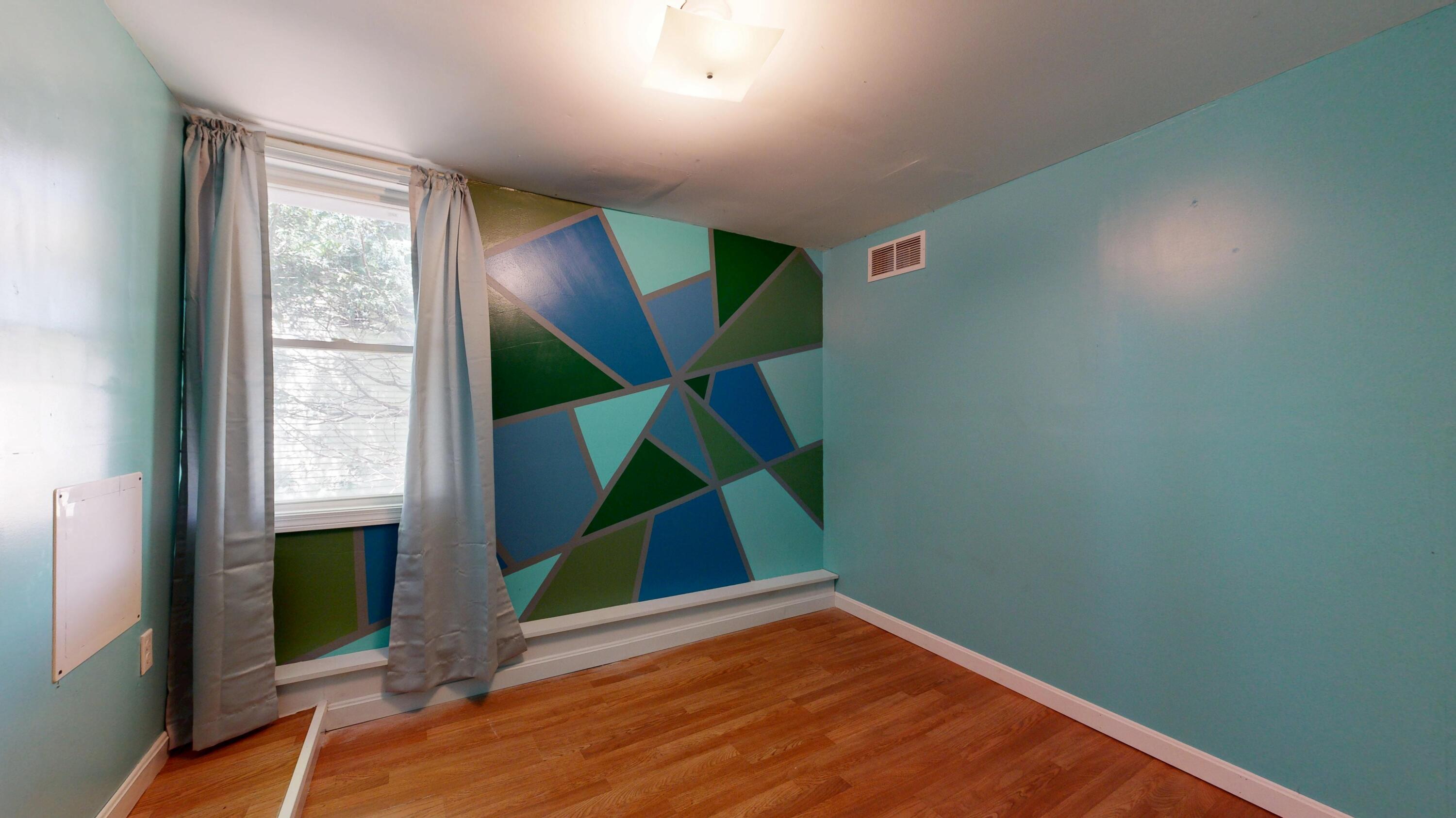 533 Pleasant Street