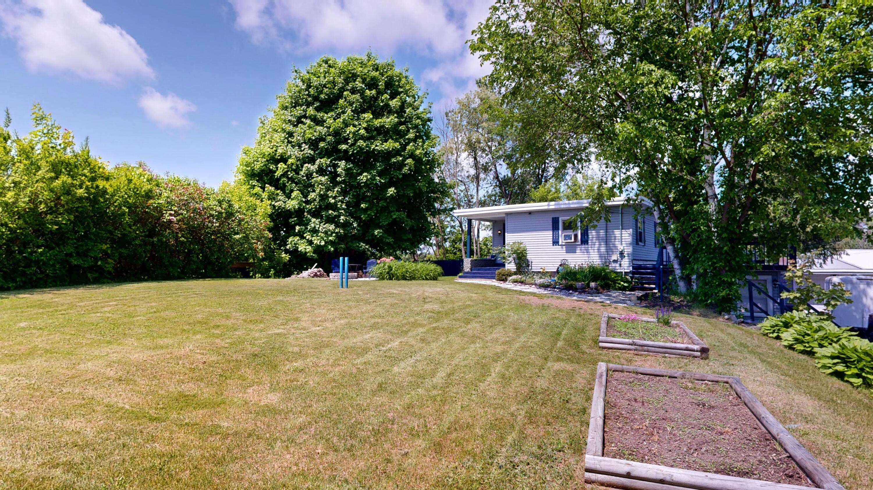 533 Pleasant Street