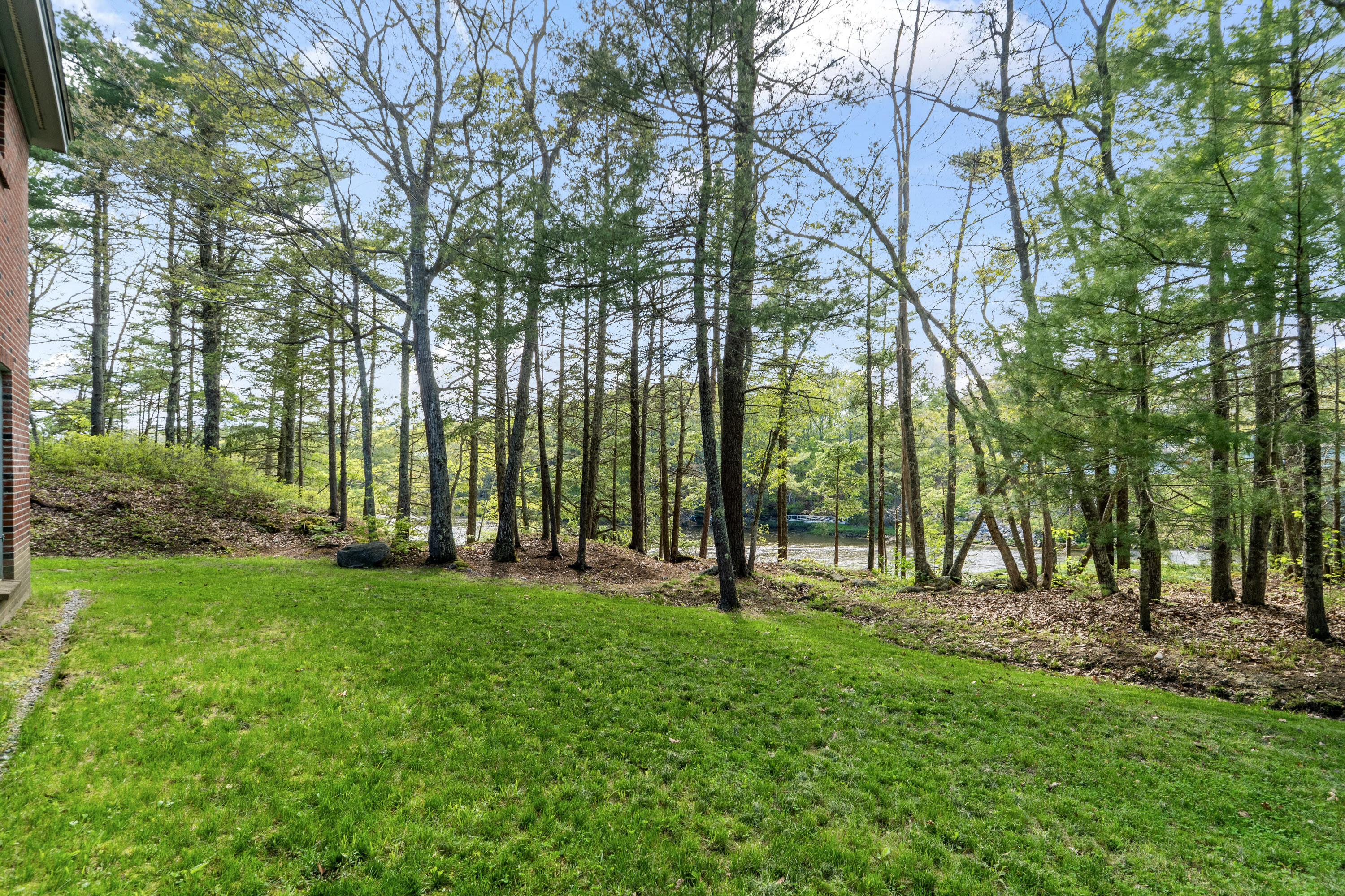 11 Pitch Pine Lane