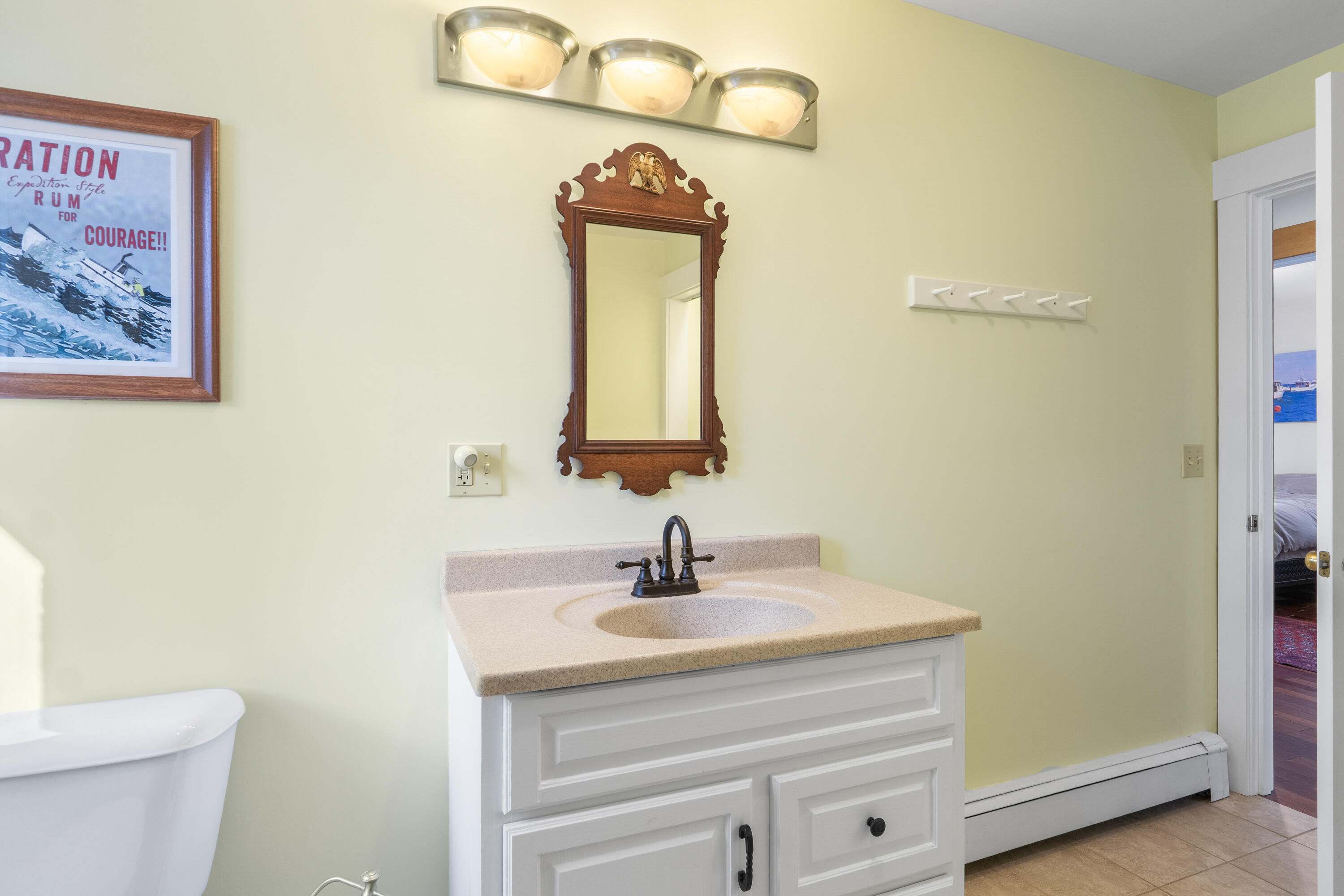 11 Pitch Pine Lane