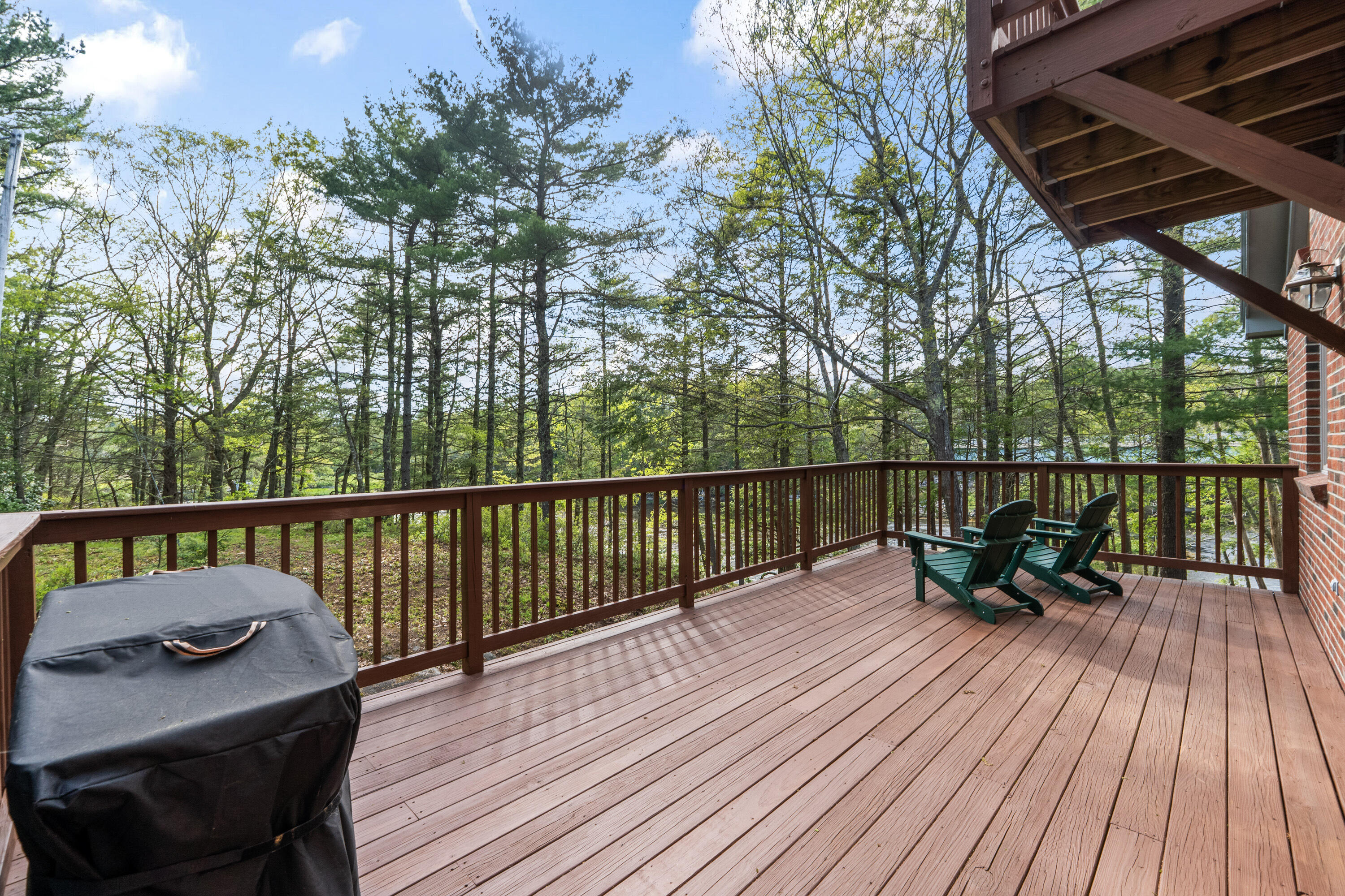 11 Pitch Pine Lane