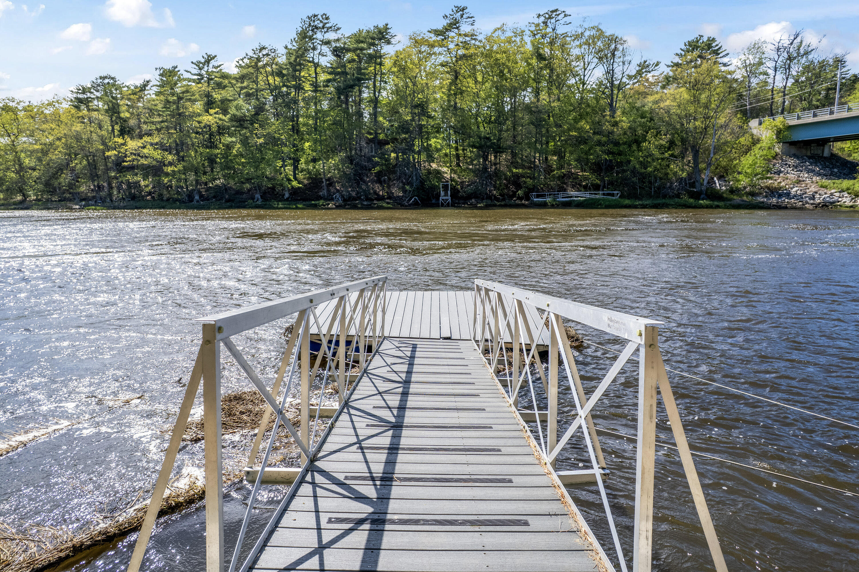 11 Pitch Pine Lane