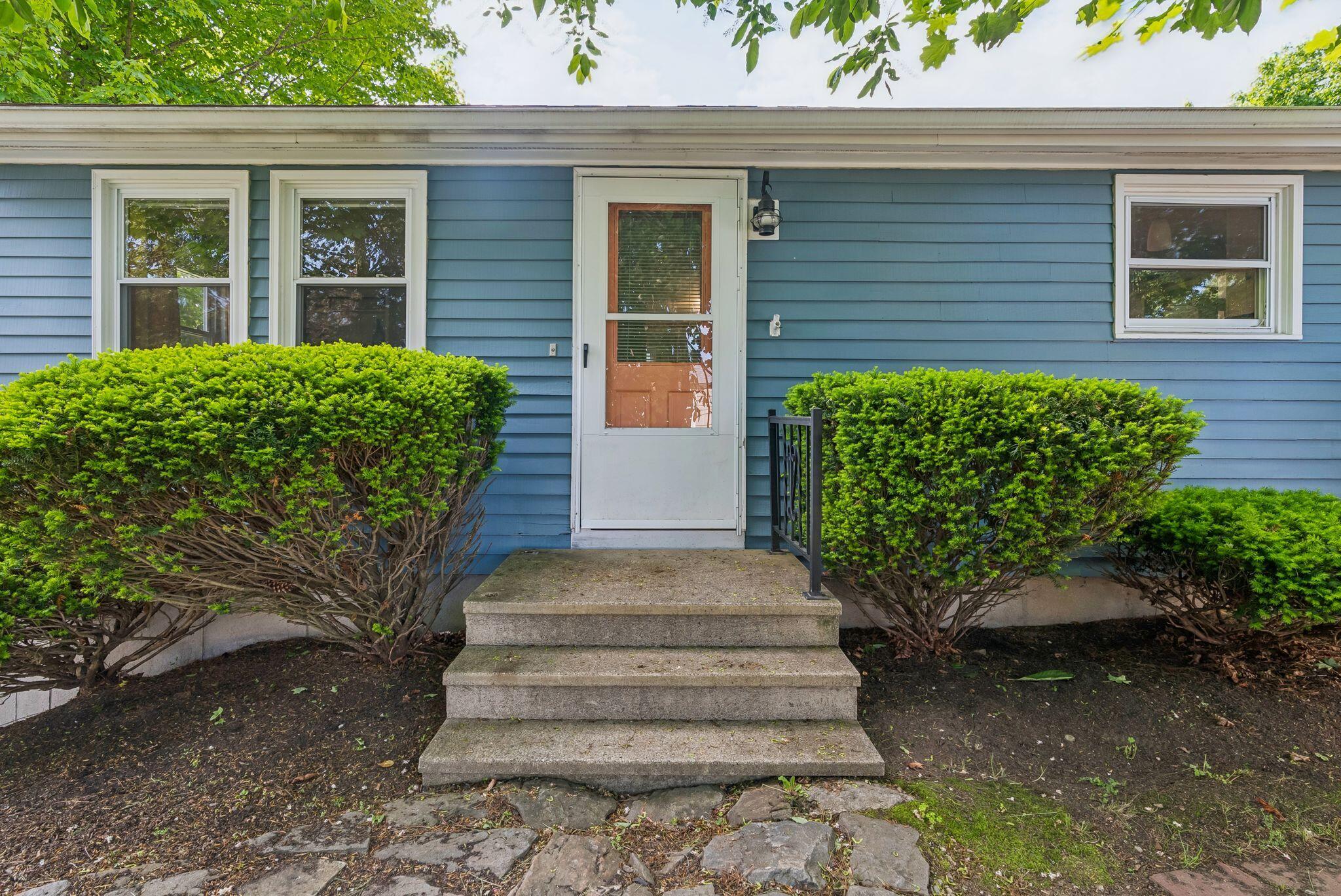 11 Meadow Lane