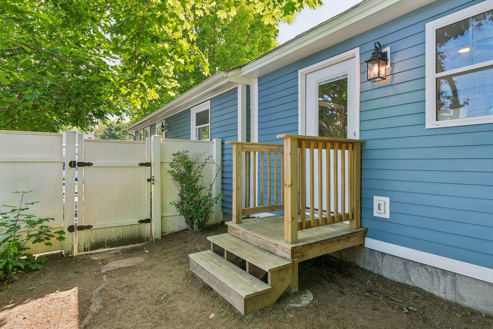 11 Meadow Lane