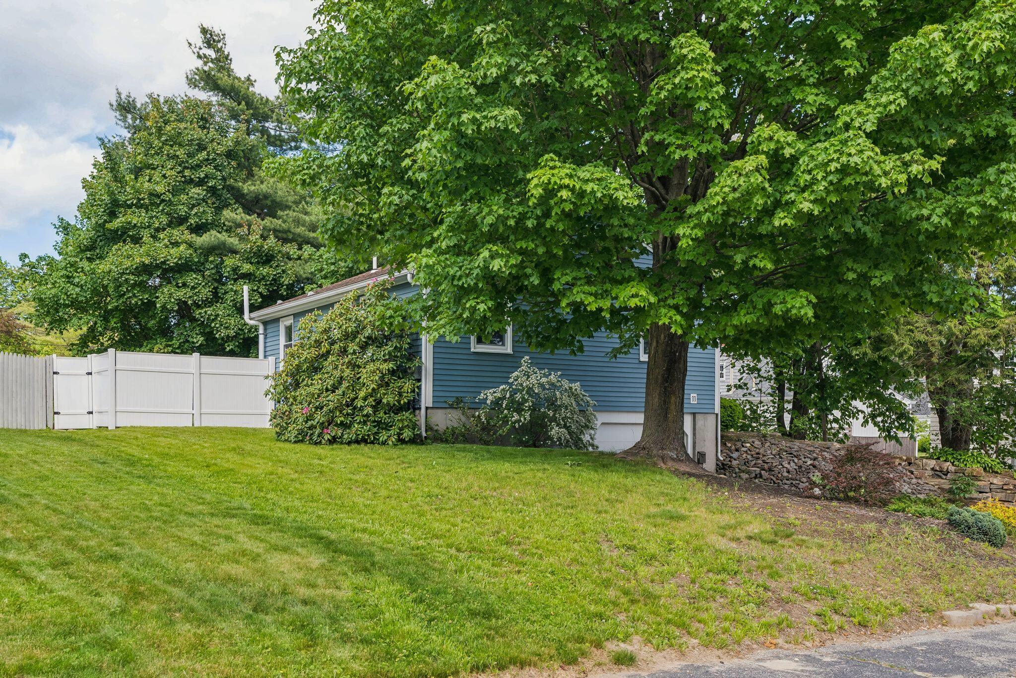 11 Meadow Lane