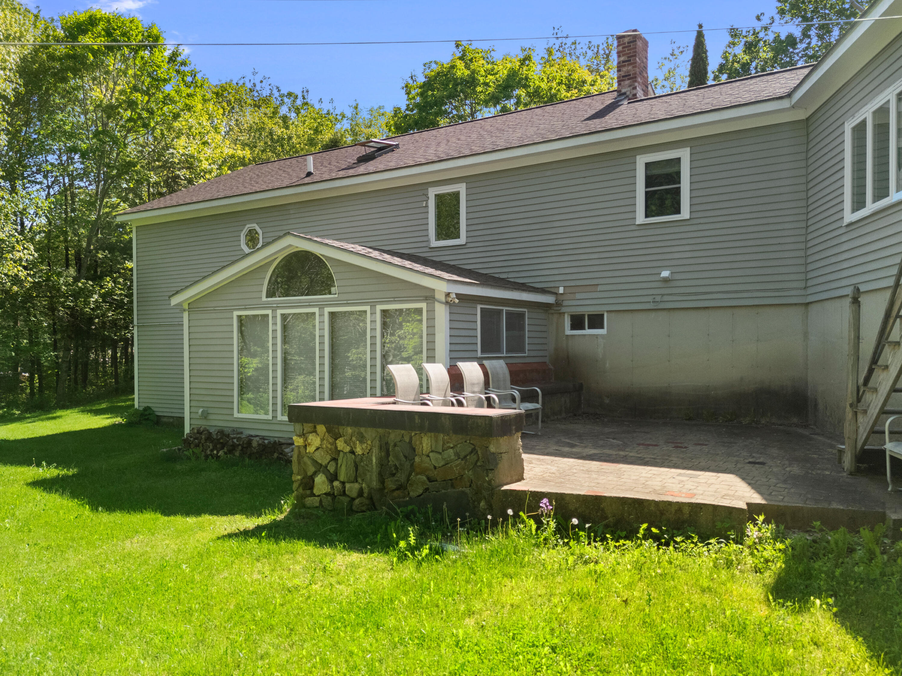 986 Finntown Road
