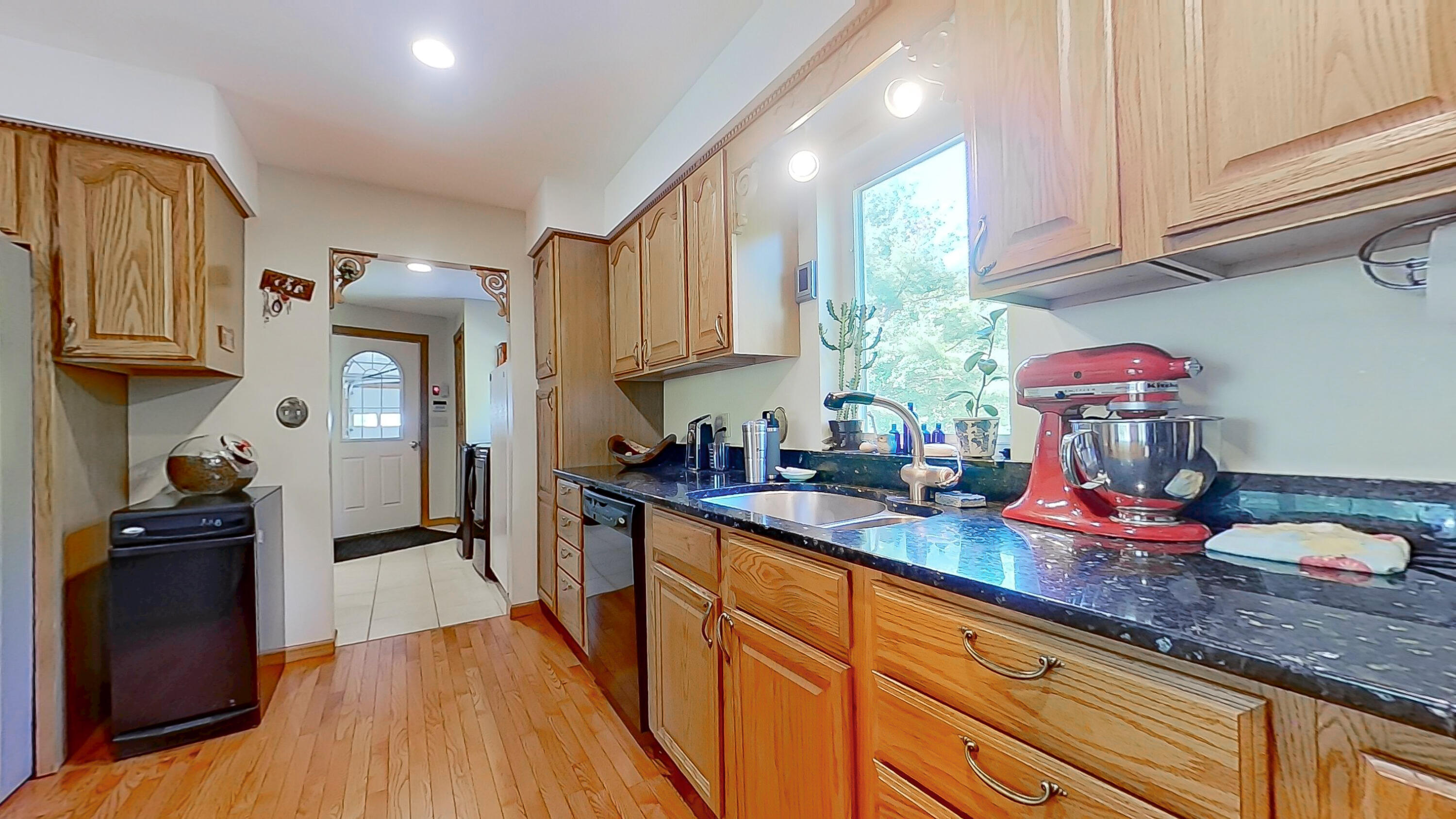 986 Finntown Road